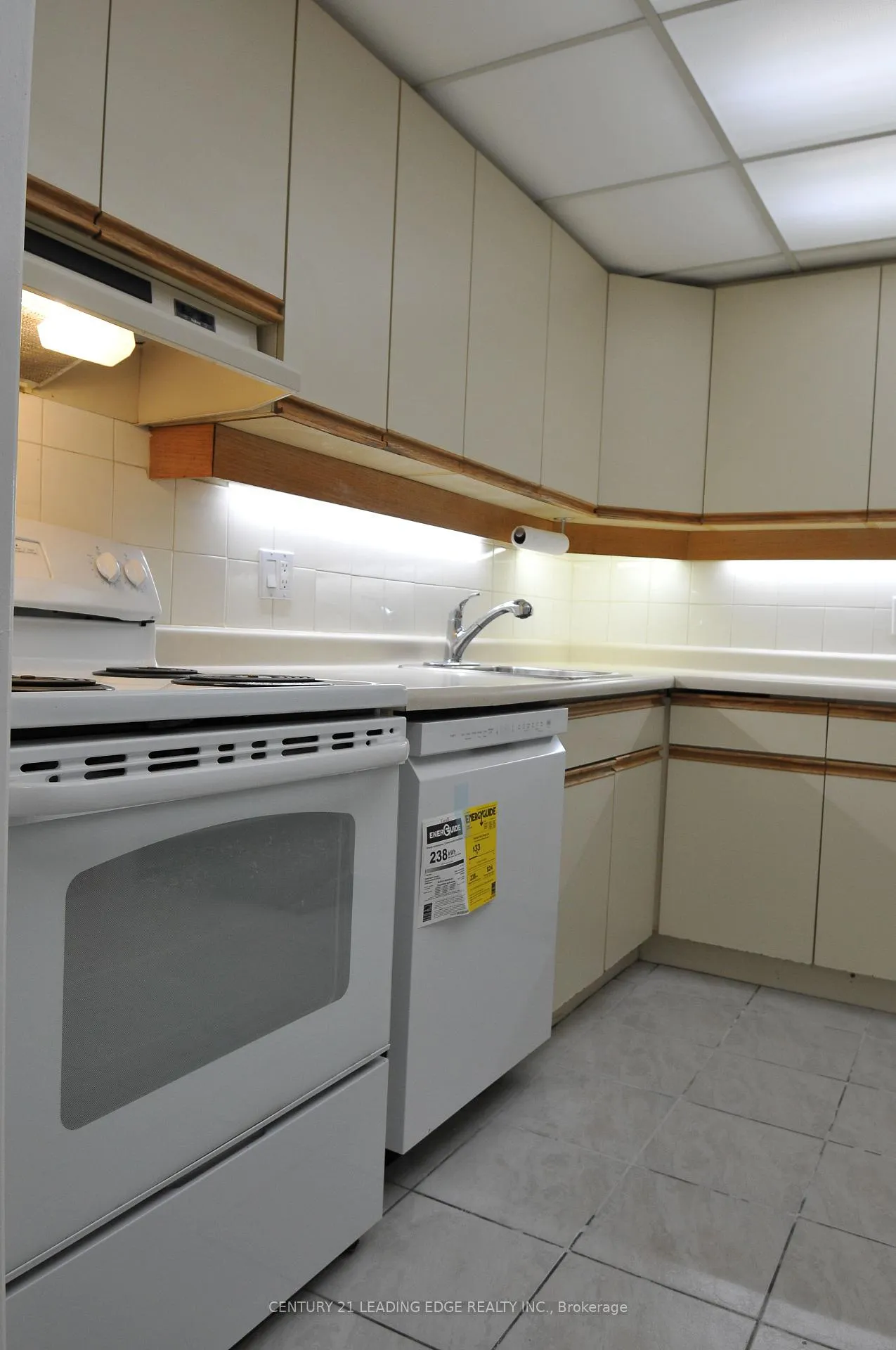 Photo 2 of Unit A, 1013 Pape Avenue, Toronto, Danforth Village-East York — HOMEH