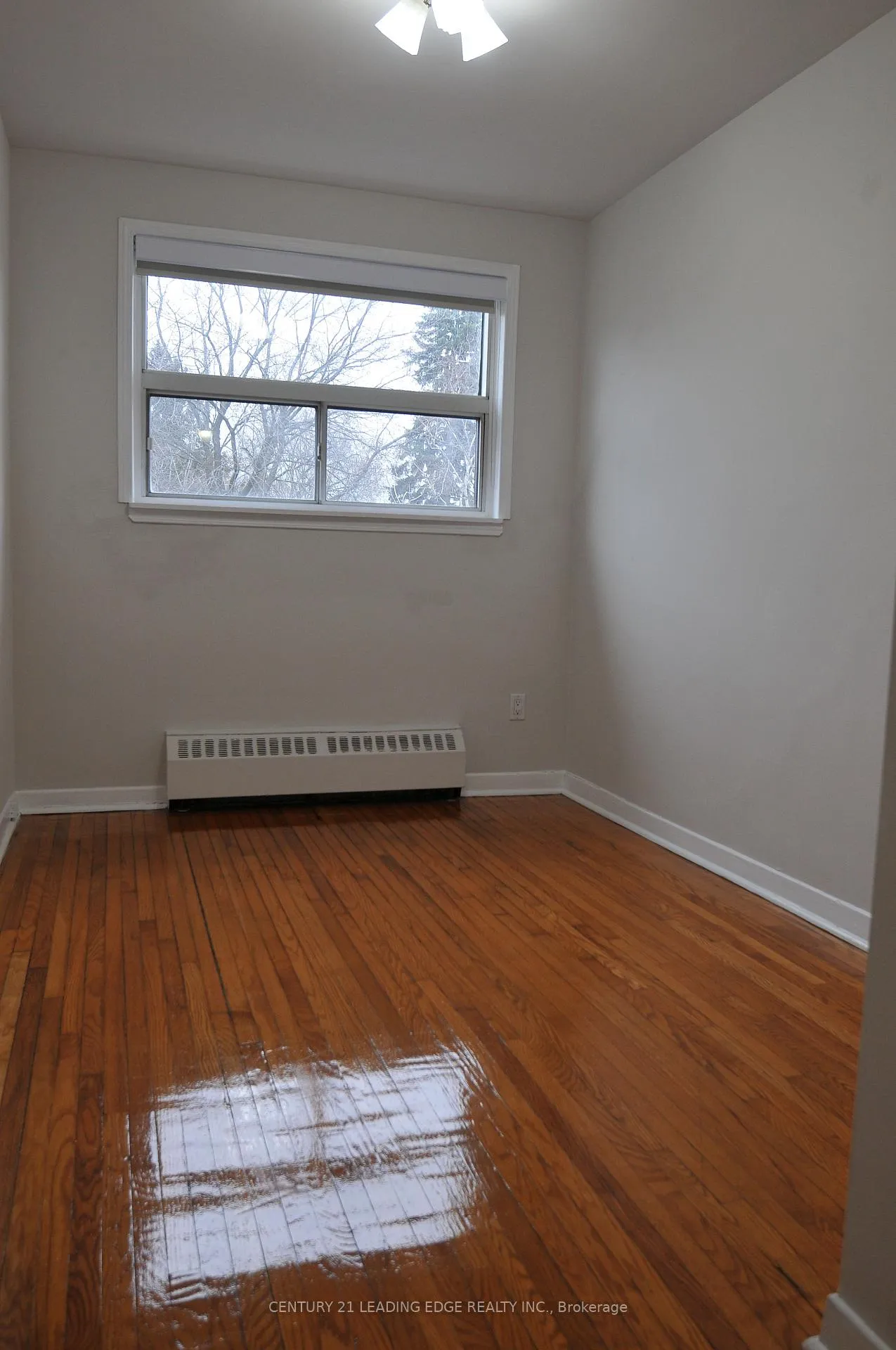 Photo 11 of Unit A, 1013 Pape Avenue, Toronto, Danforth Village-East York — HOMEH
