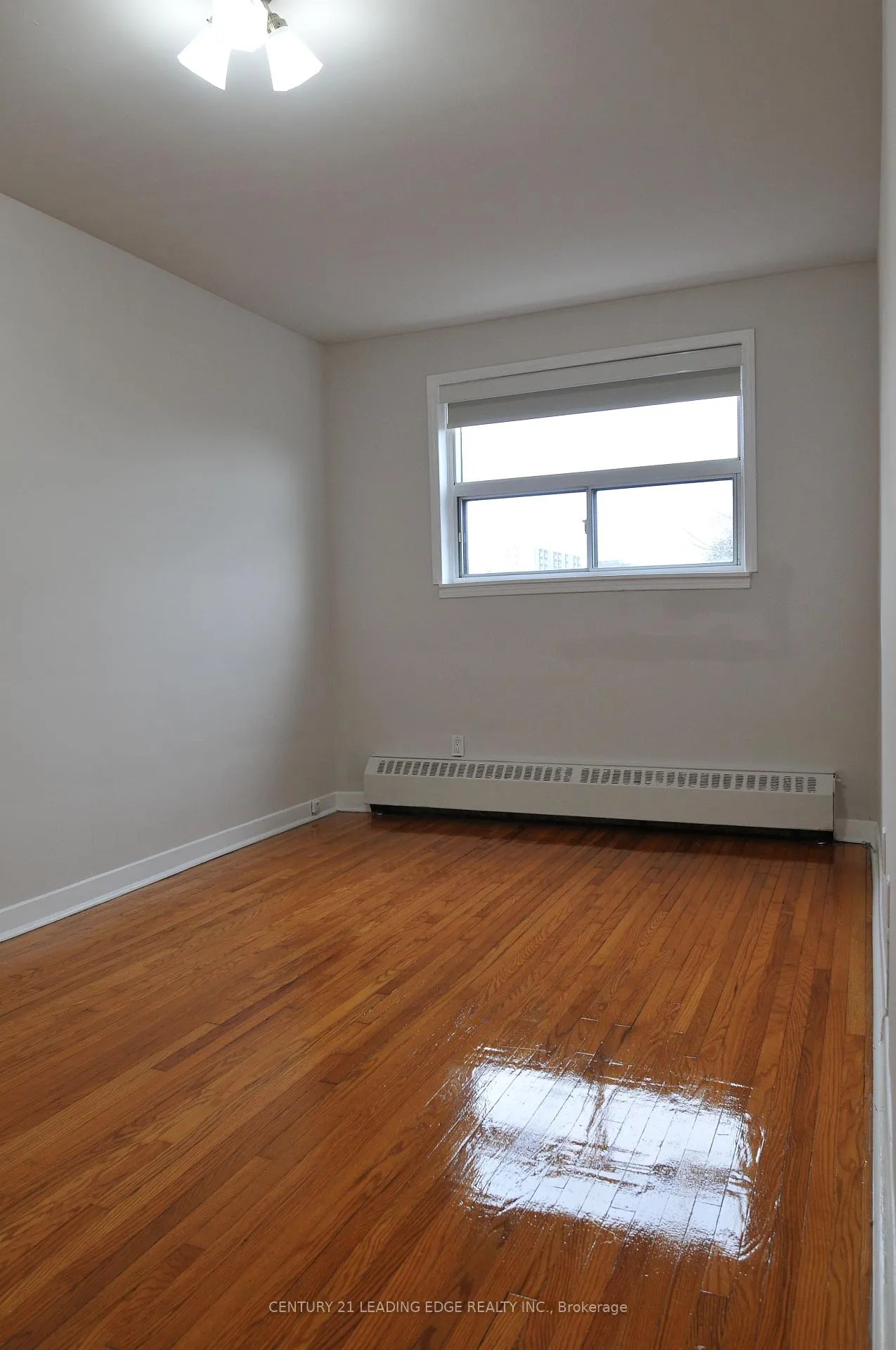 Photo 13 of Unit A, 1013 Pape Avenue, Toronto, Danforth Village-East York — HOMEH