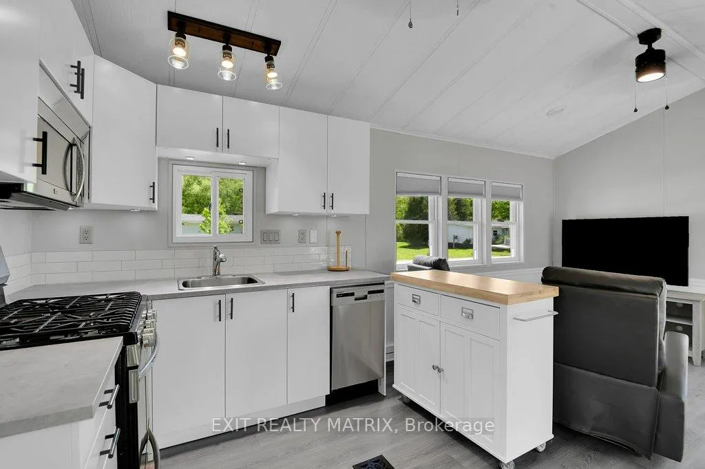 Photo 11 of 1376 Tigerlily Private, Ottawa, Osgoode Twp North of Reg Rd 6 — HOMEH