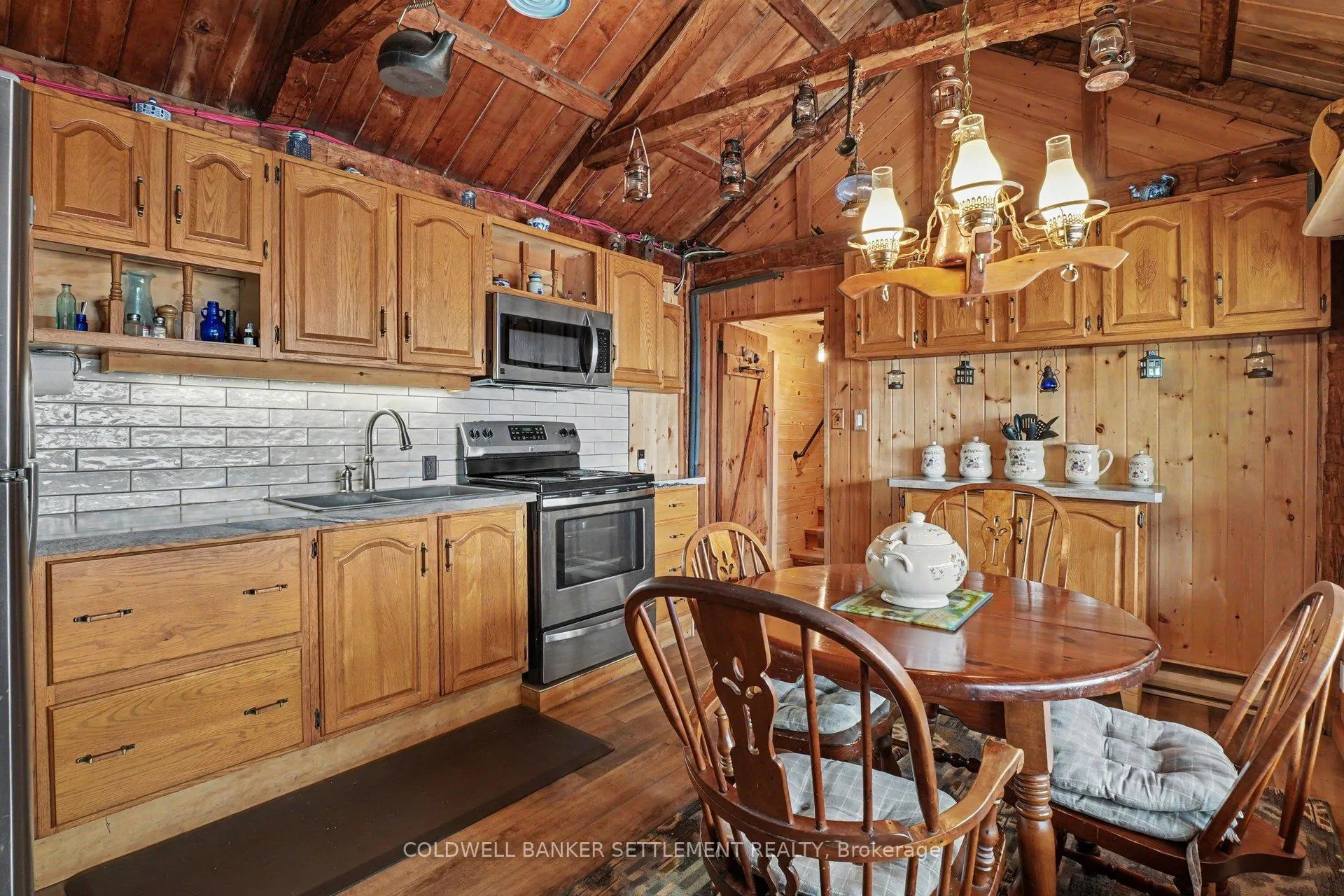 Photo 15 of 402 Patterson Rd C, Tay Valley, Bathurst/Burgess & Sherbrooke (South Sherbrooke) Twp — HOMEH