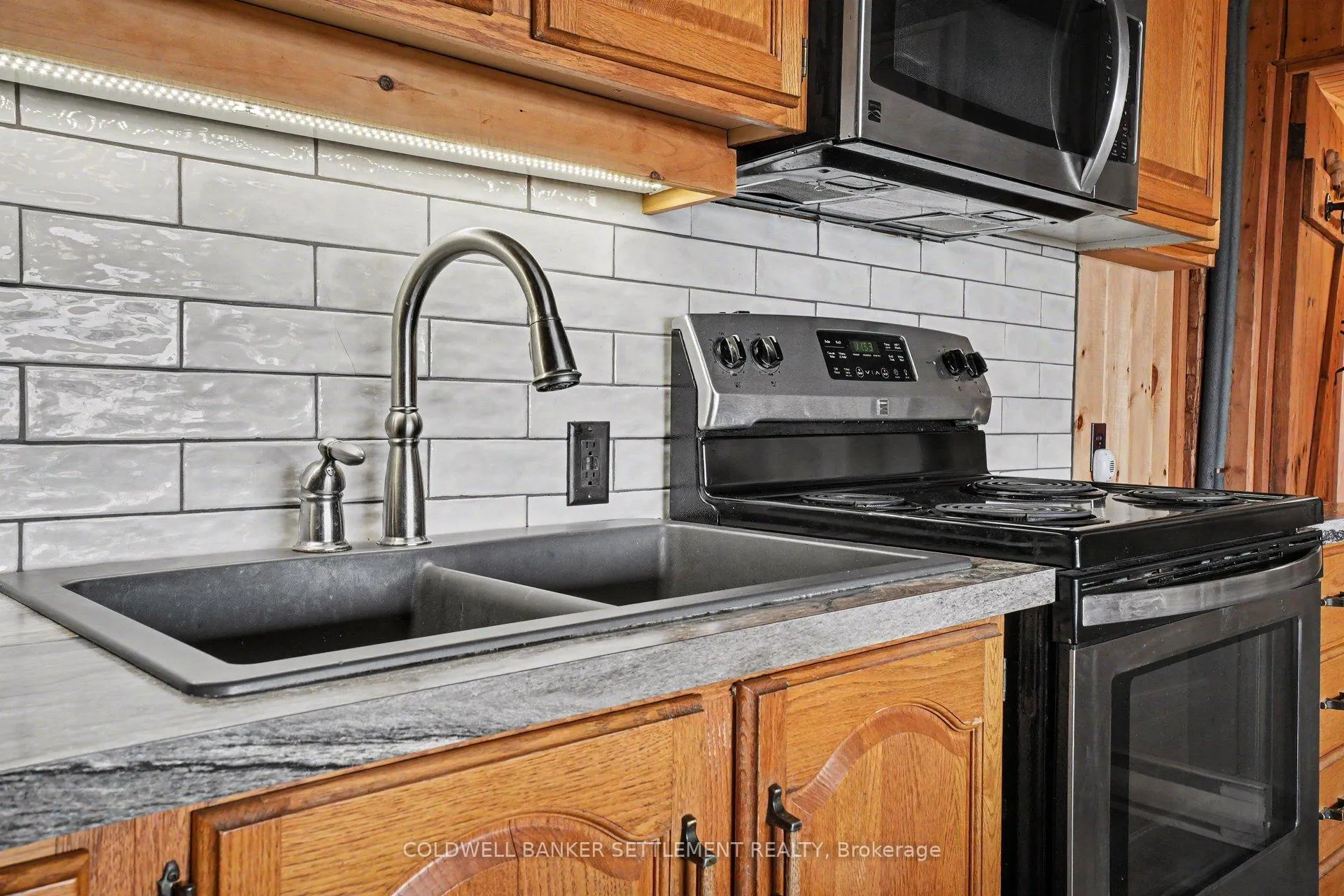 Photo 17 of 402 Patterson Rd C, Tay Valley, Bathurst/Burgess & Sherbrooke (South Sherbrooke) Twp — HOMEH
