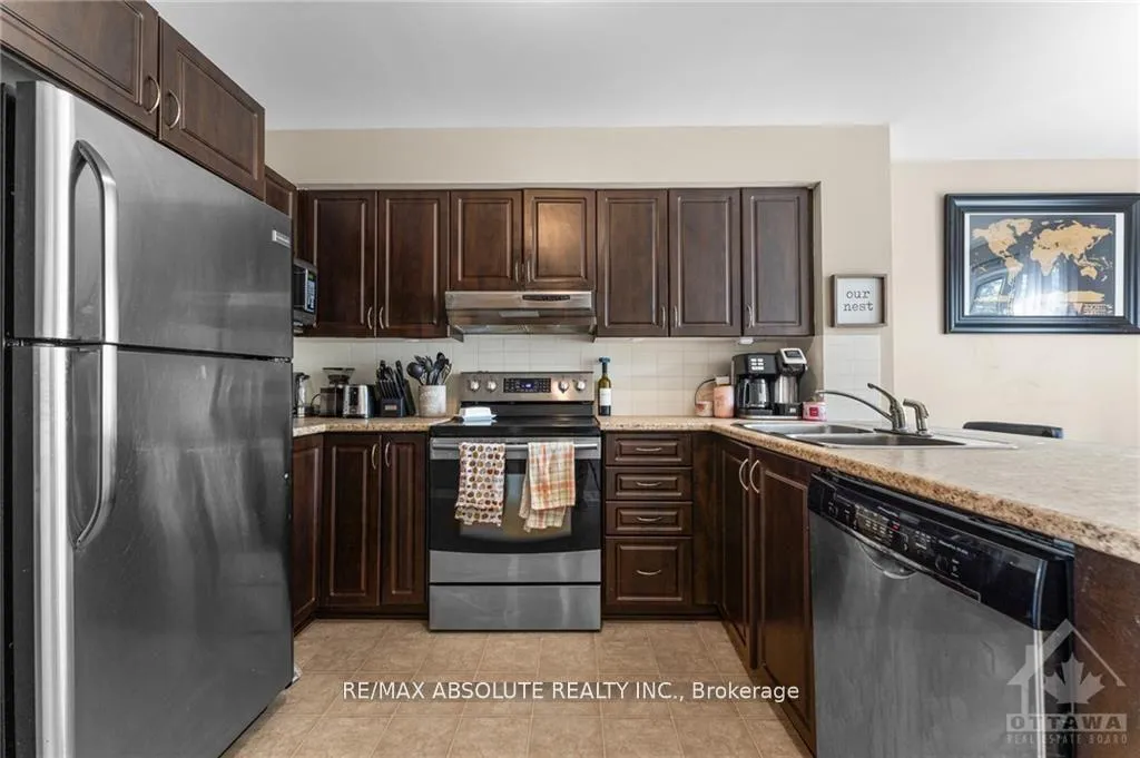 Photo 4 of Unit A, 573 Chapman Mills Drive, Ottawa, Barrhaven - Strandherd — HOMEH
