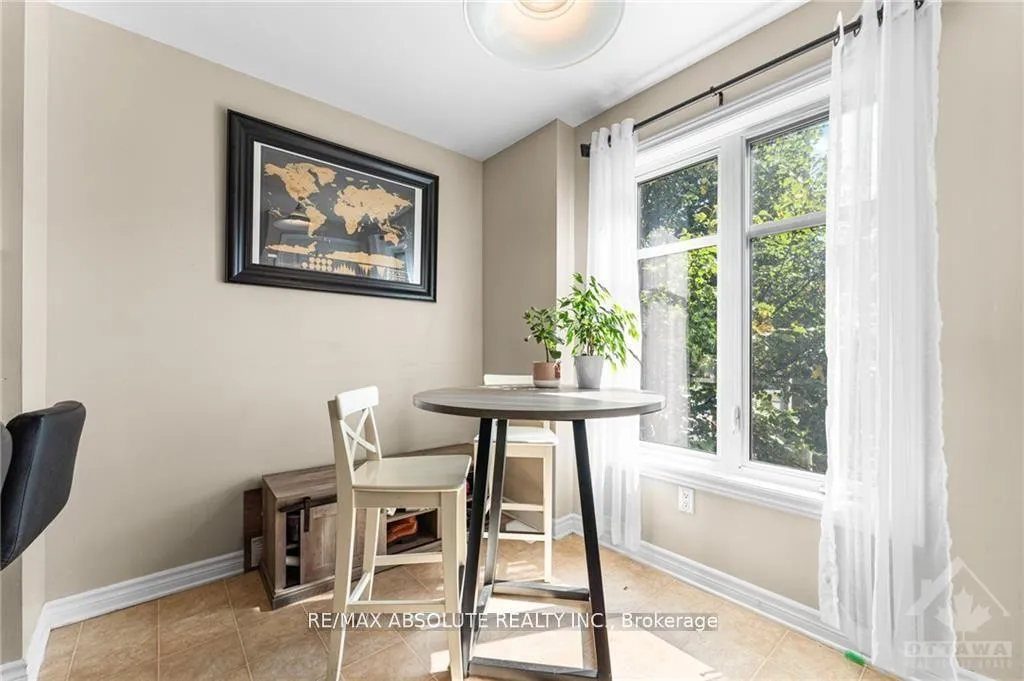 Photo 6 of Unit A, 573 Chapman Mills Drive, Ottawa, Barrhaven - Strandherd — HOMEH