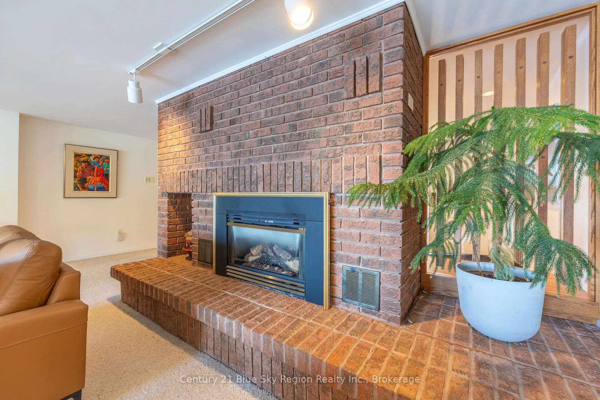 Photo 10 of 204 Lakeside Drive, North Bay, Birchaven — HOMEH