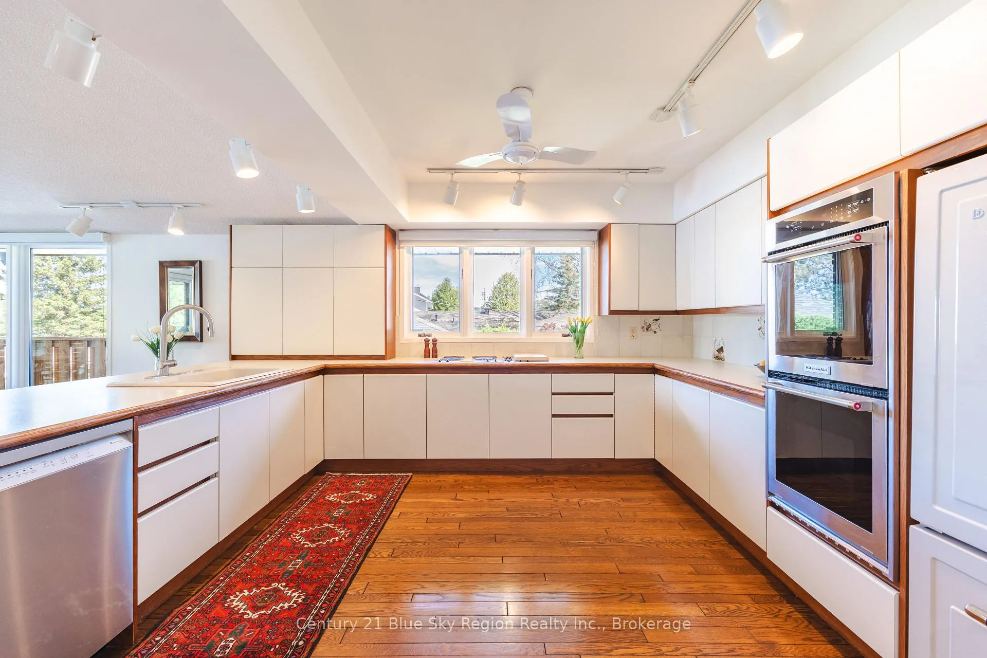 Photo 12 of 204 Lakeside Drive, North Bay, Birchaven — HOMEH