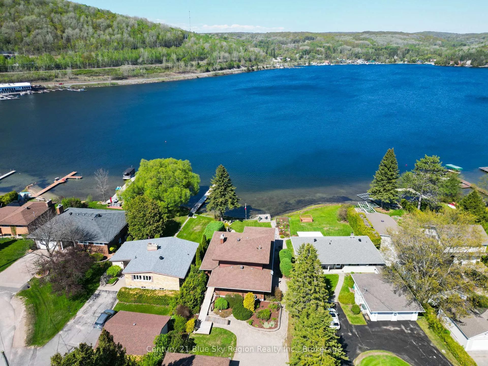 Photo 46 of 204 Lakeside Drive, North Bay, Birchaven — HOMEH