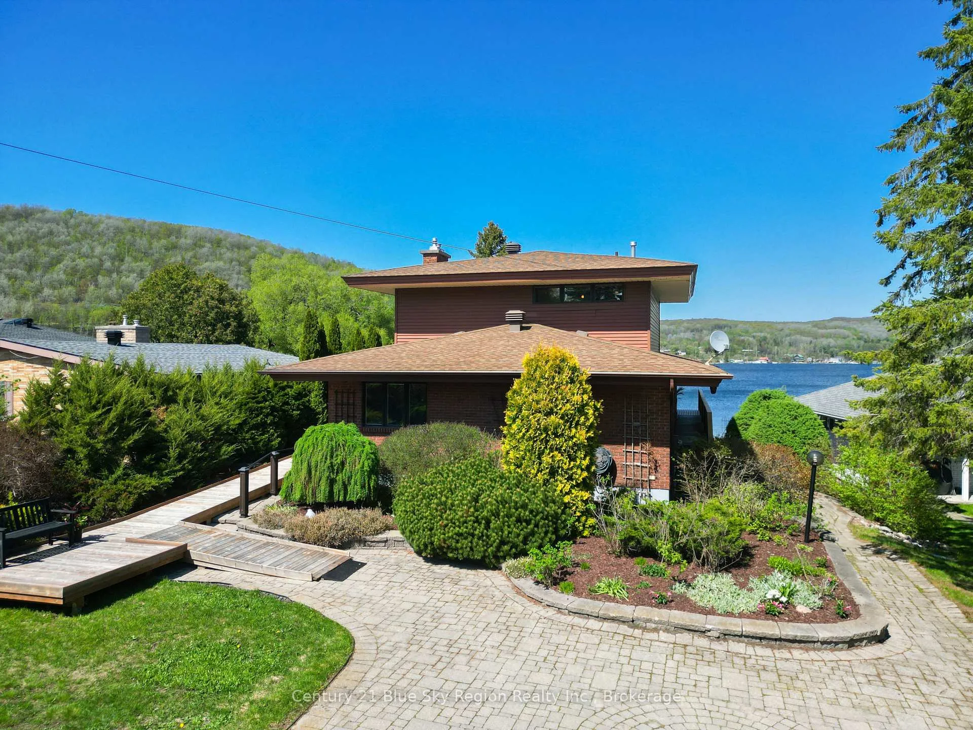 Photo 47 of 204 Lakeside Drive, North Bay, Birchaven — HOMEH