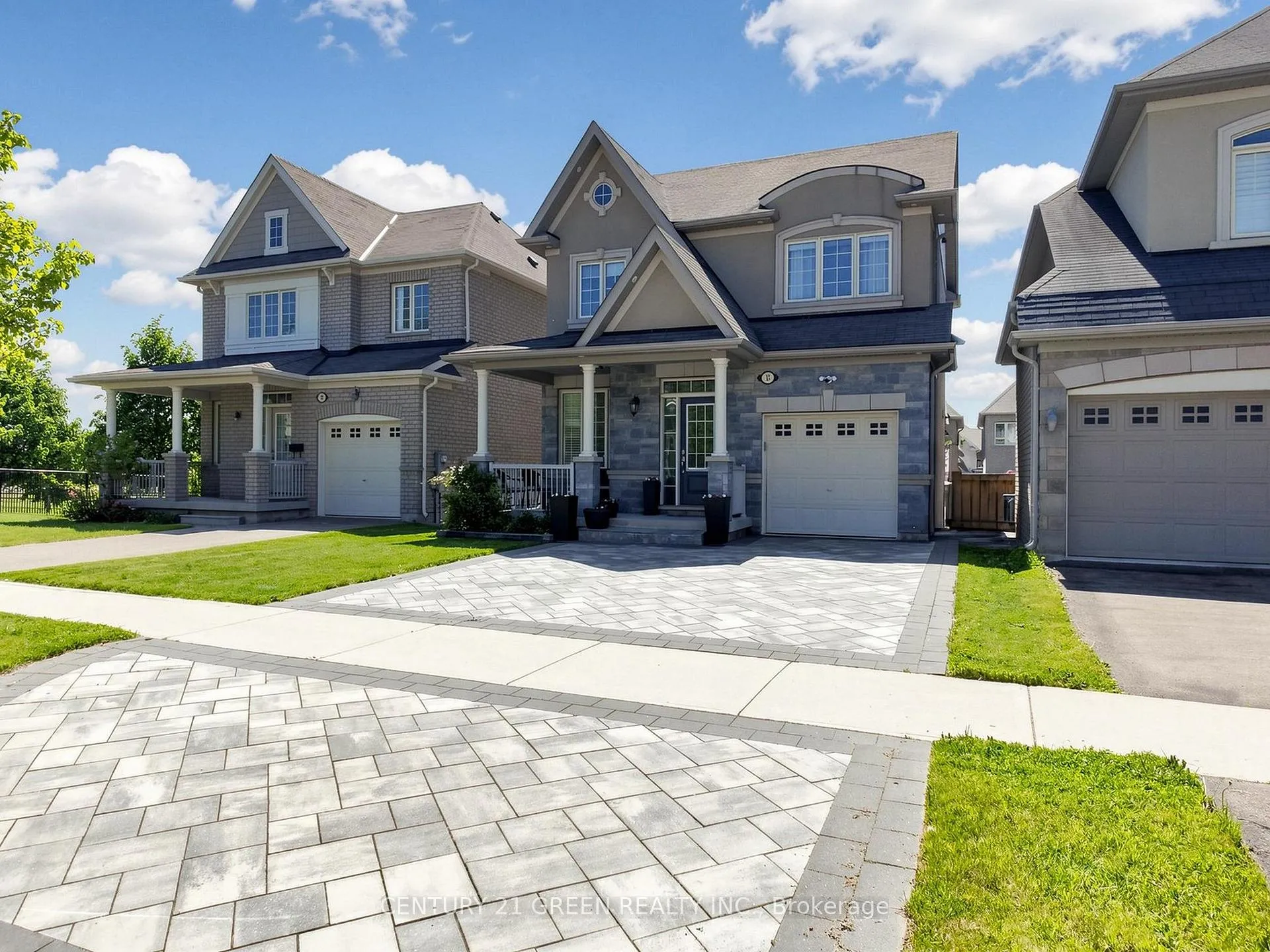 Photo 1 of 35 Twin Falls Road, Brampton, Bram West — HOMEH