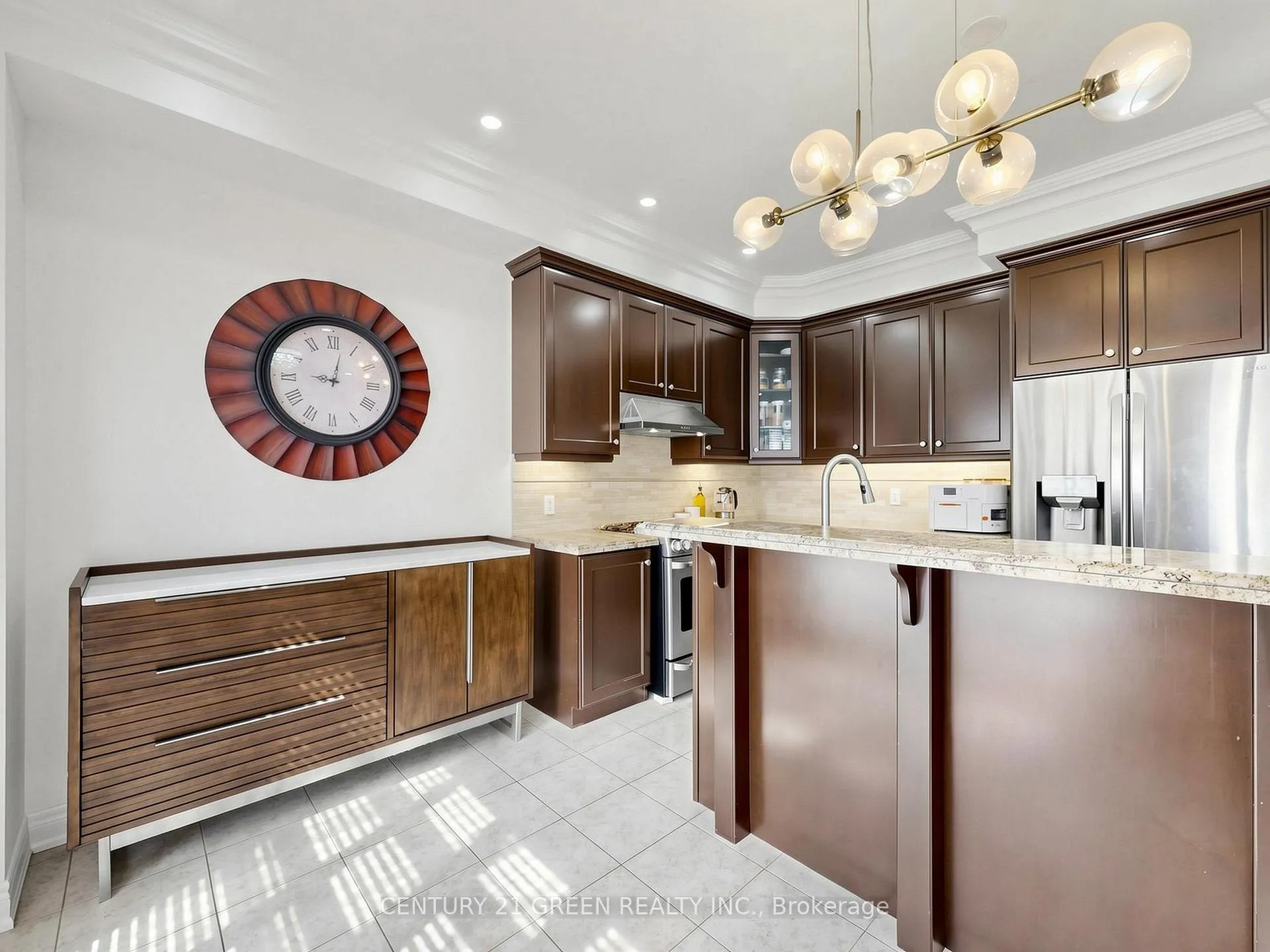 Photo 10 of 35 Twin Falls Road, Brampton, Bram West — HOMEH
