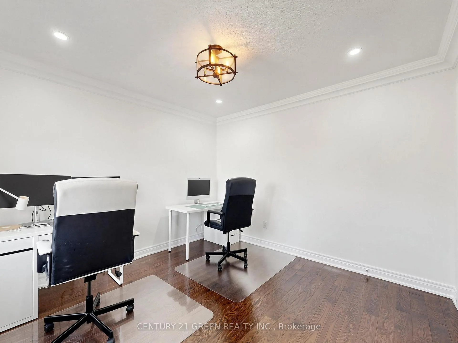 Photo 27 of 35 Twin Falls Road, Brampton, Bram West — HOMEH