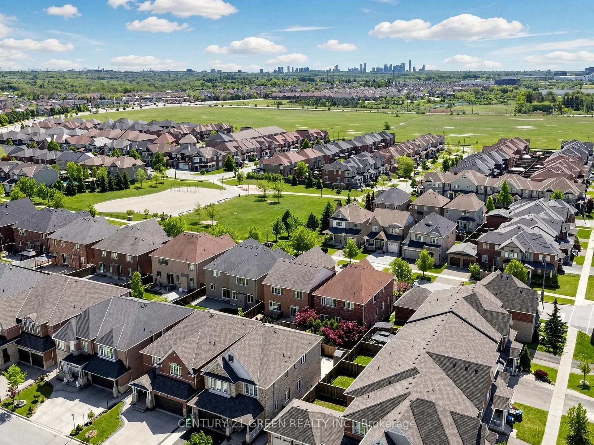 Photo 47 of 35 Twin Falls Road, Brampton, Bram West — HOMEH
