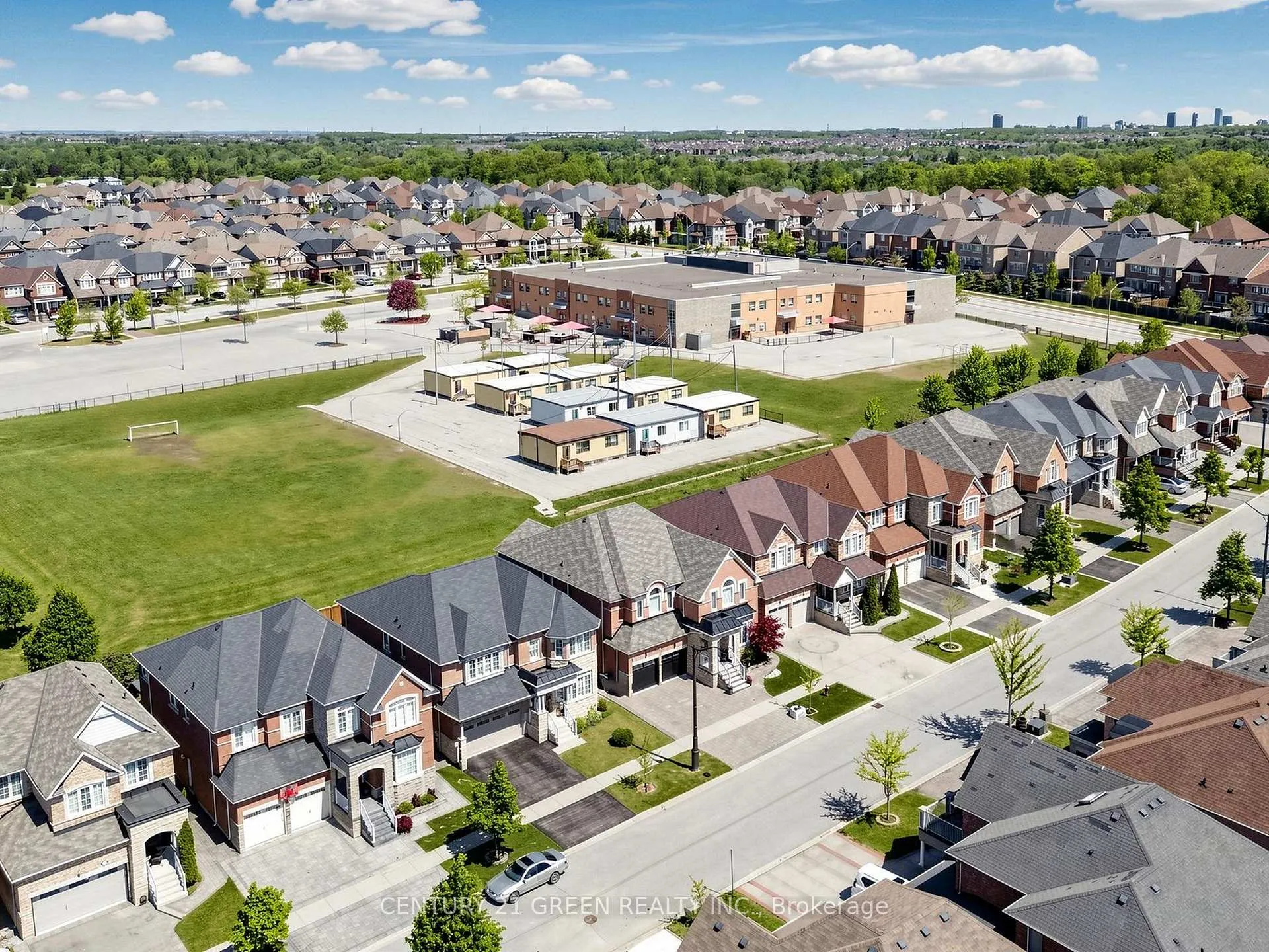 Photo 49 of 35 Twin Falls Road, Brampton, Bram West — HOMEH