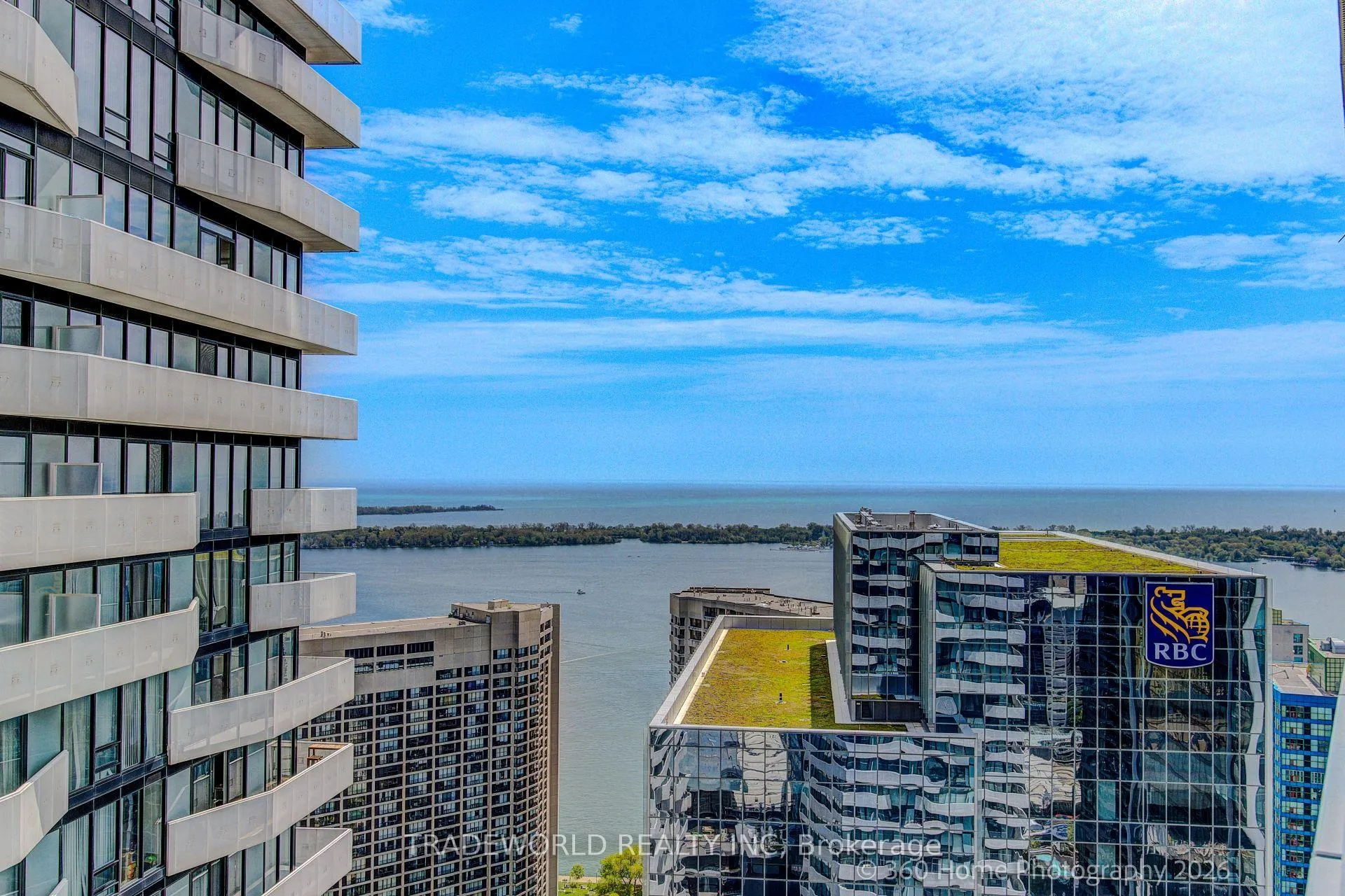 Photo 2 of Unit 4706, 100 Harbour Street, Toronto, Waterfront Communities — HOMEH