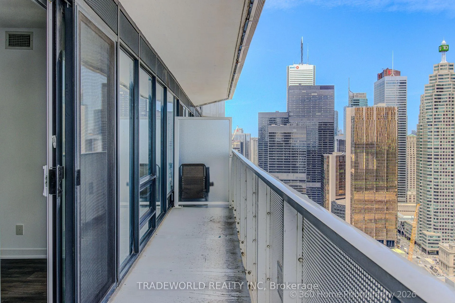 Photo 3 of Unit 4706, 100 Harbour Street, Toronto, Waterfront Communities — HOMEH