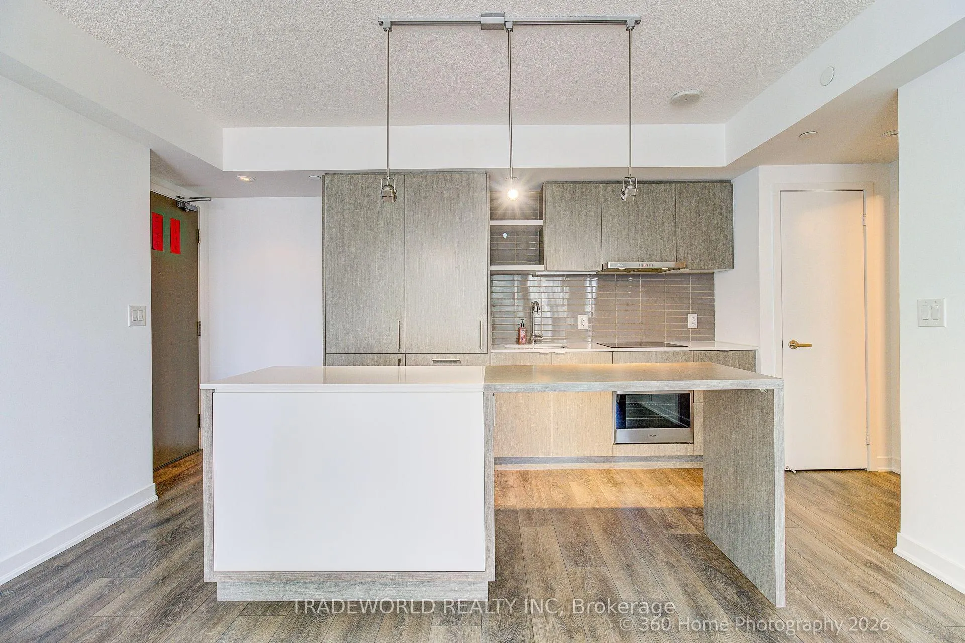 Photo 10 of Unit 4706, 100 Harbour Street, Toronto, Waterfront Communities — HOMEH