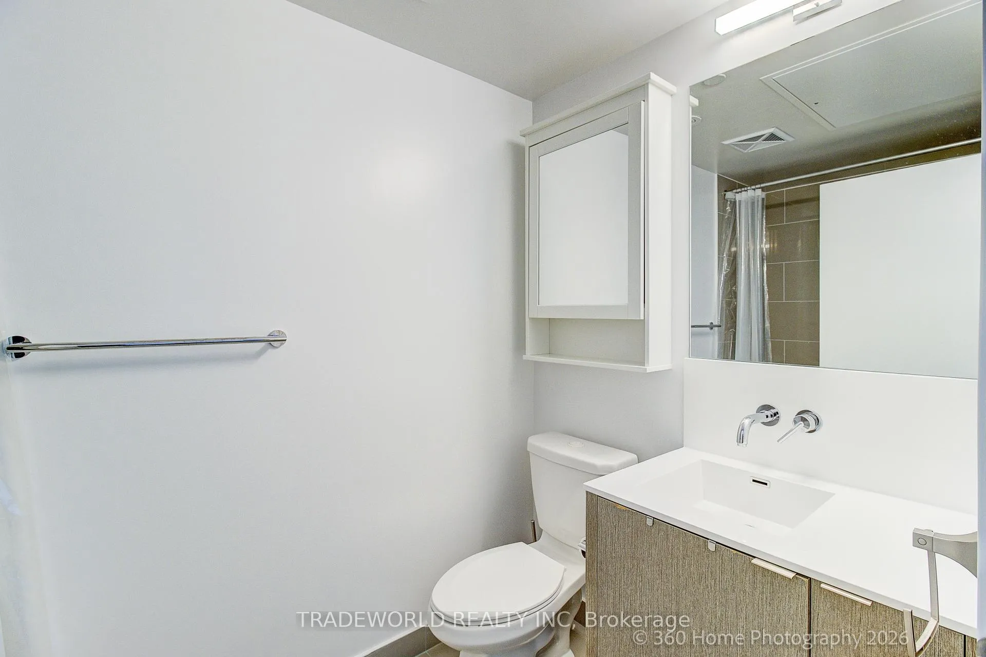 Photo 24 of Unit 4706, 100 Harbour Street, Toronto, Waterfront Communities — HOMEH