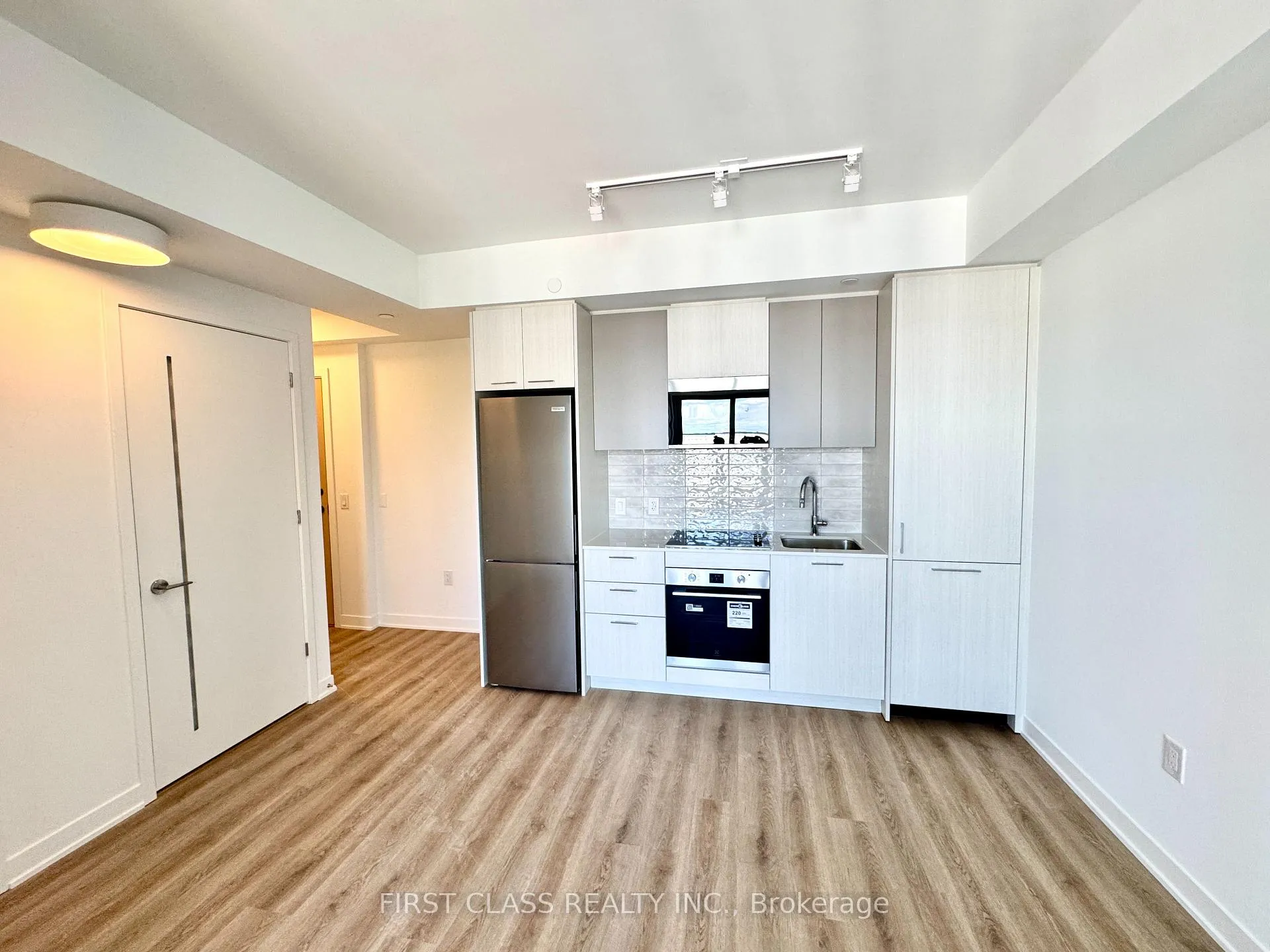 Photo 1 of Unit 1109, 10 Oak Street, Toronto, Regent Park — HOMEH