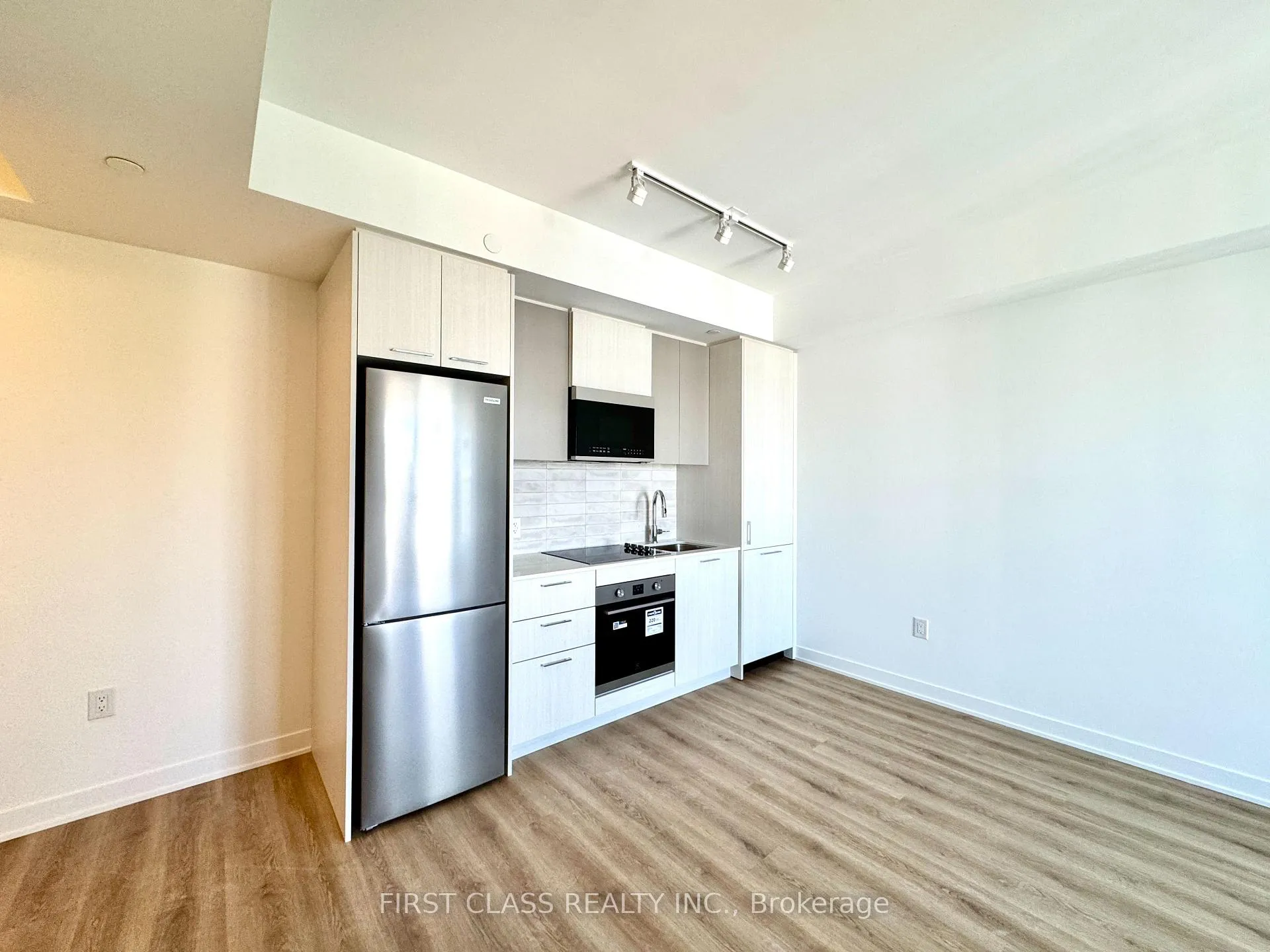 Photo 4 of Unit 1109, 10 Oak Street, Toronto, Regent Park — HOMEH