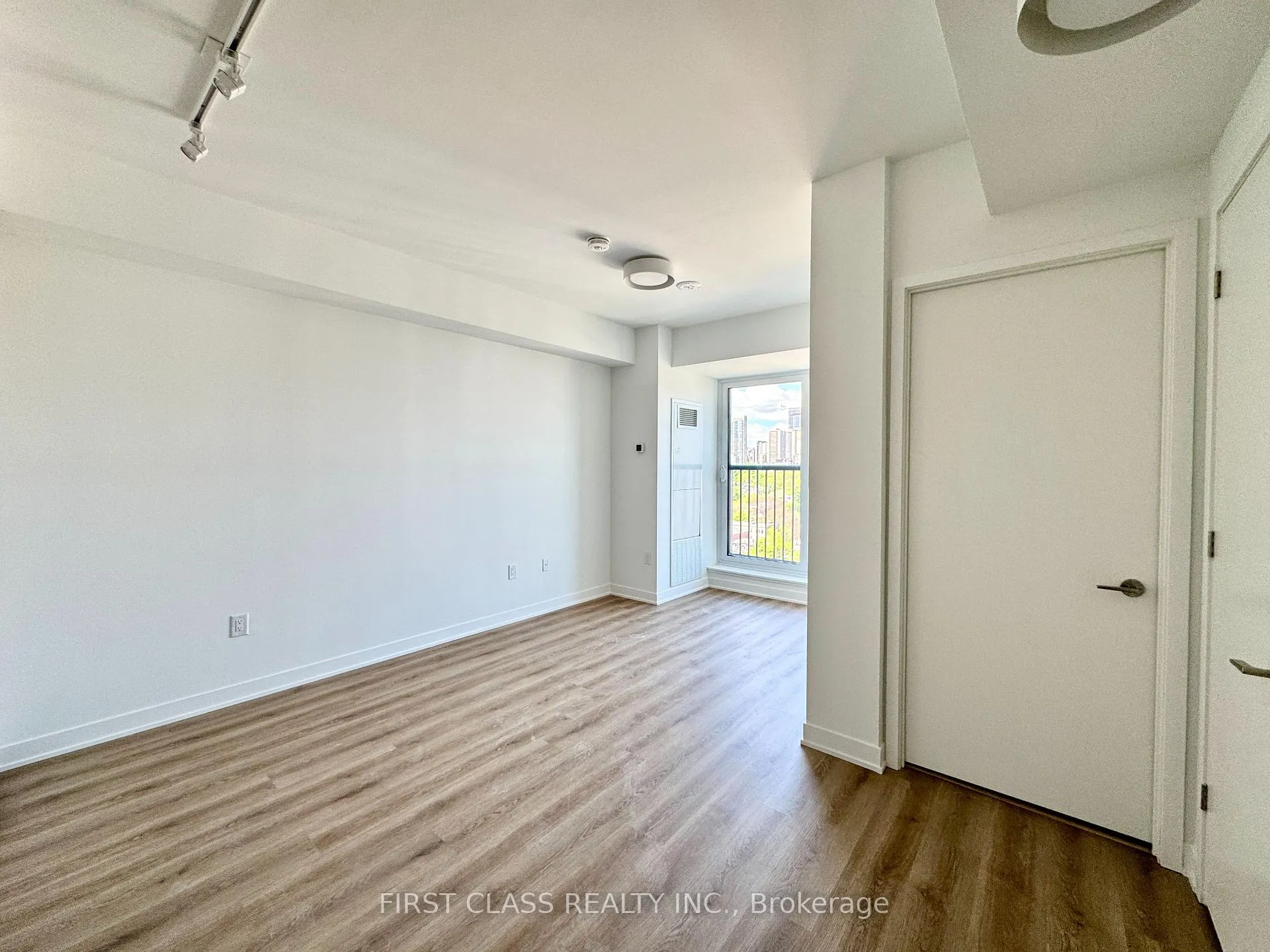 Photo 7 of Unit 1109, 10 Oak Street, Toronto, Regent Park — HOMEH
