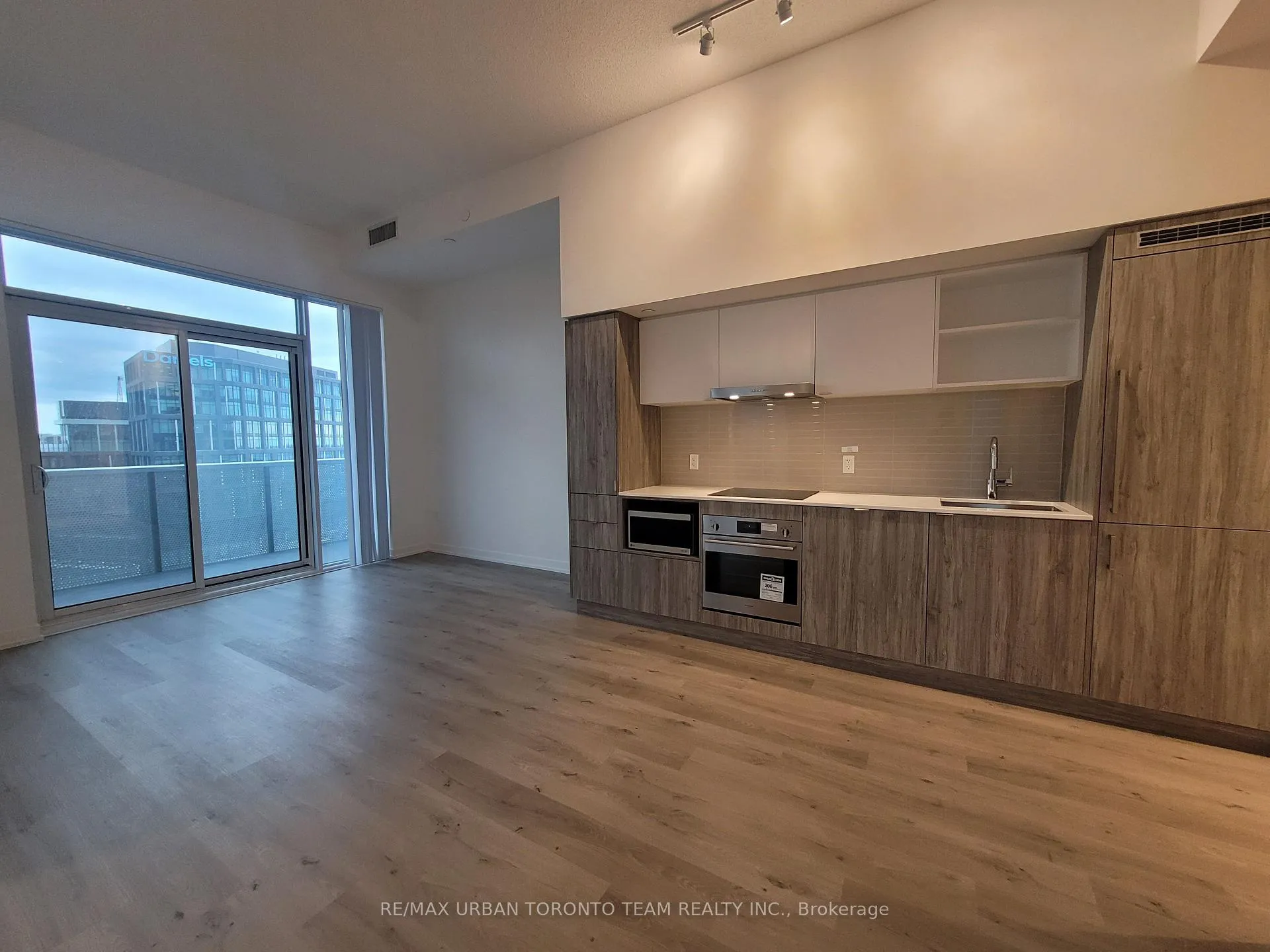 Photo 5 of Unit 1203, 138 Downes Street, Toronto, Waterfront Communities — HOMEH