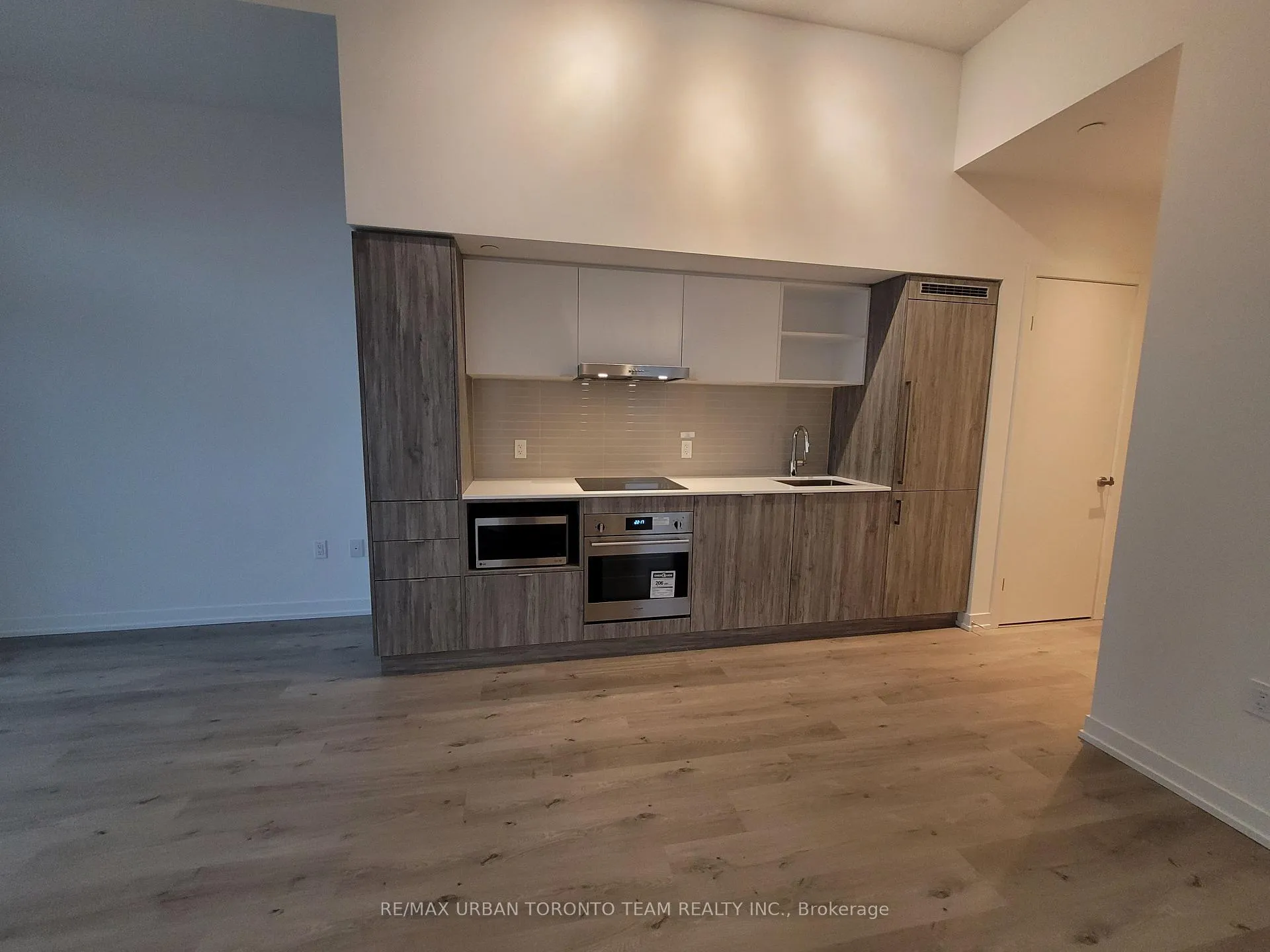 Photo 8 of Unit 1203, 138 Downes Street, Toronto, Waterfront Communities — HOMEH