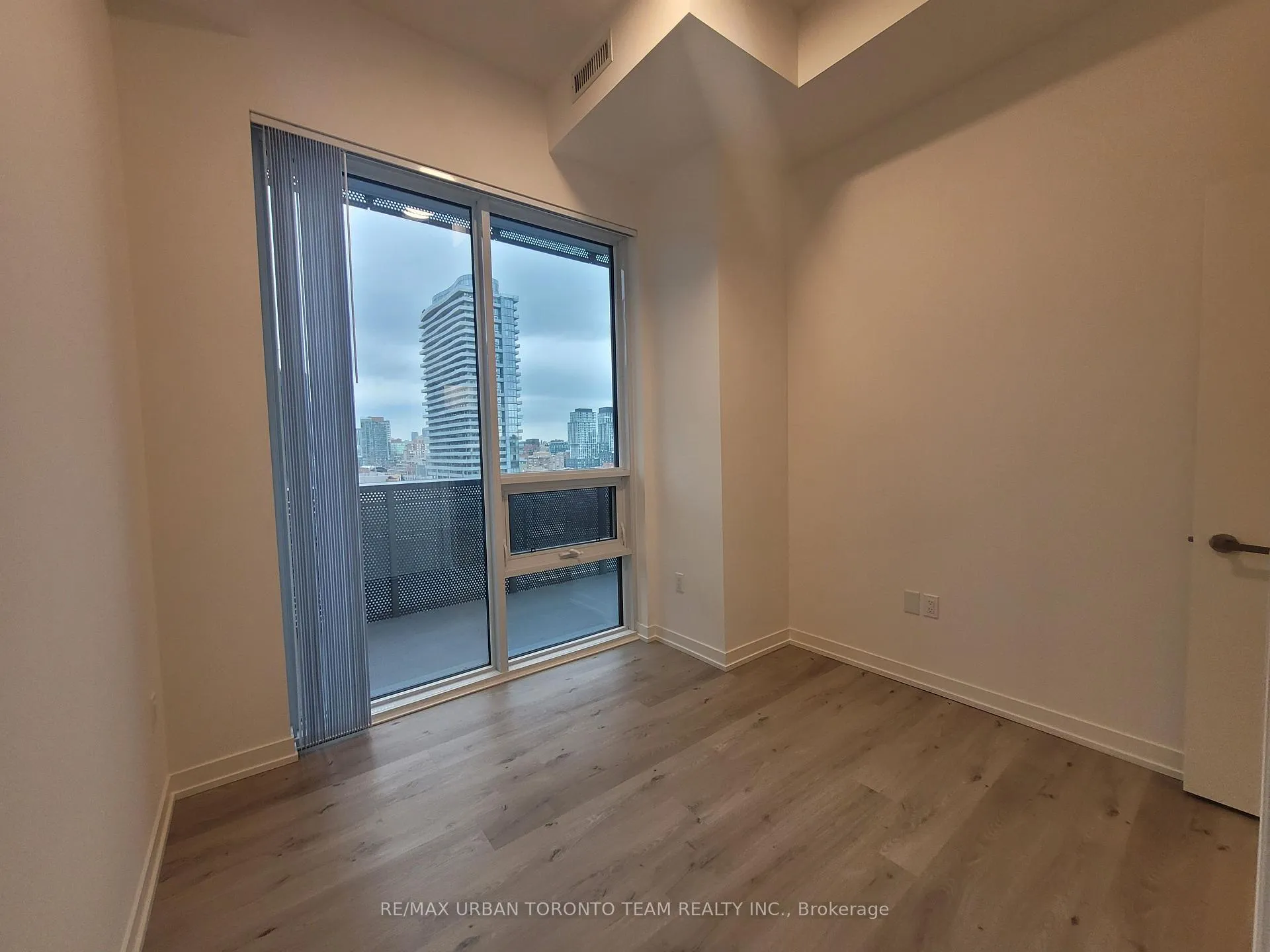 Photo 14 of Unit 1203, 138 Downes Street, Toronto, Waterfront Communities — HOMEH