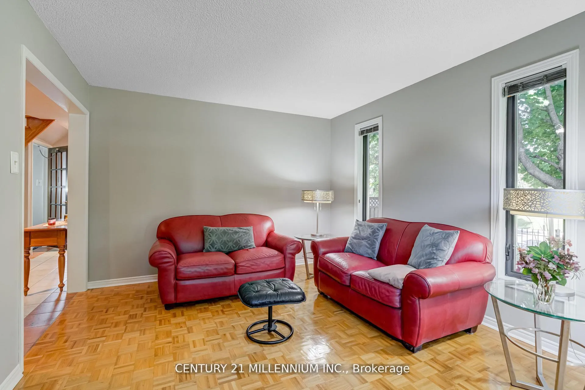 Photo 5 of 10 Phelps Drive, Brampton, Northwood Park — HOMEH
