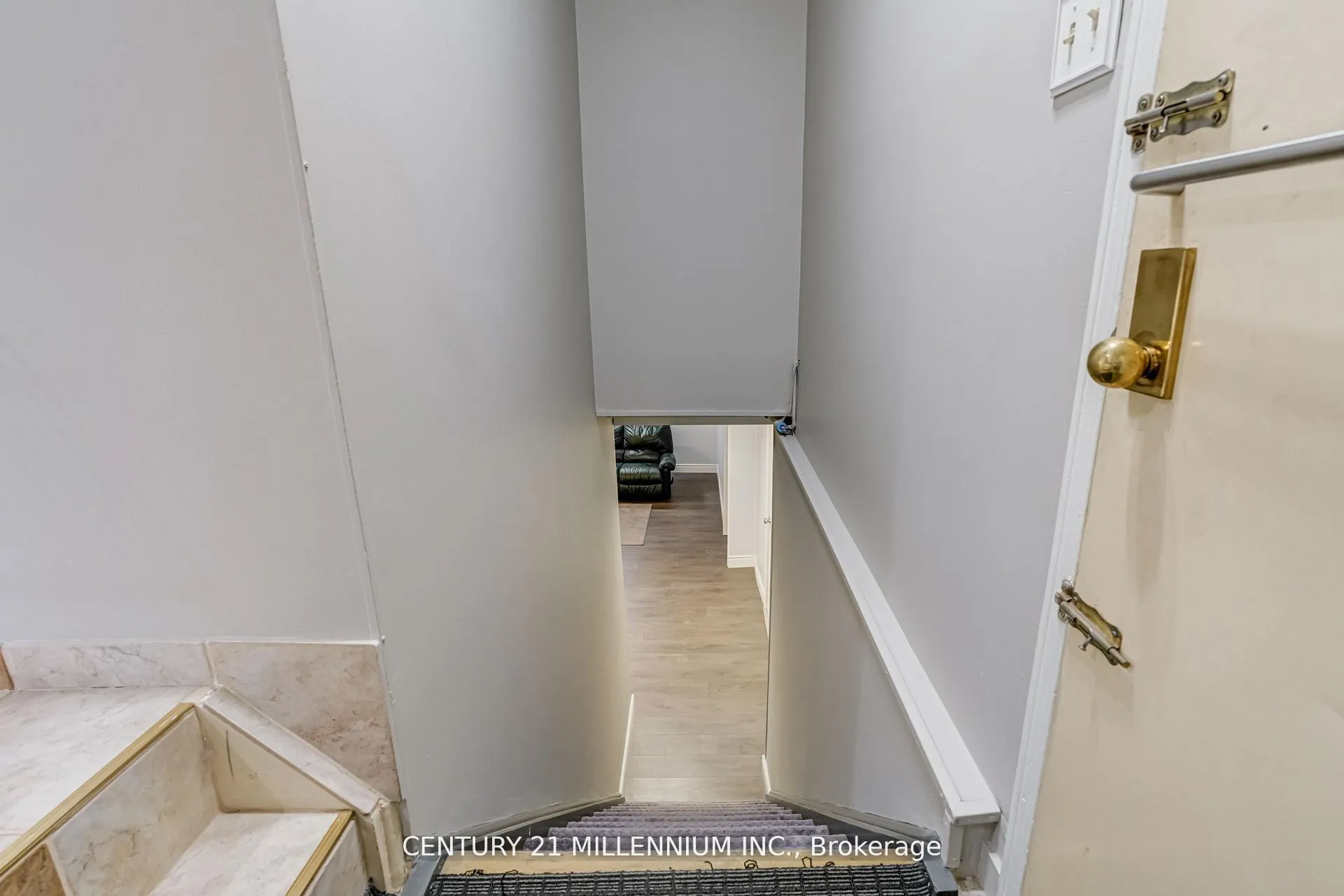 Photo 15 of 10 Phelps Drive, Brampton, Northwood Park — HOMEH