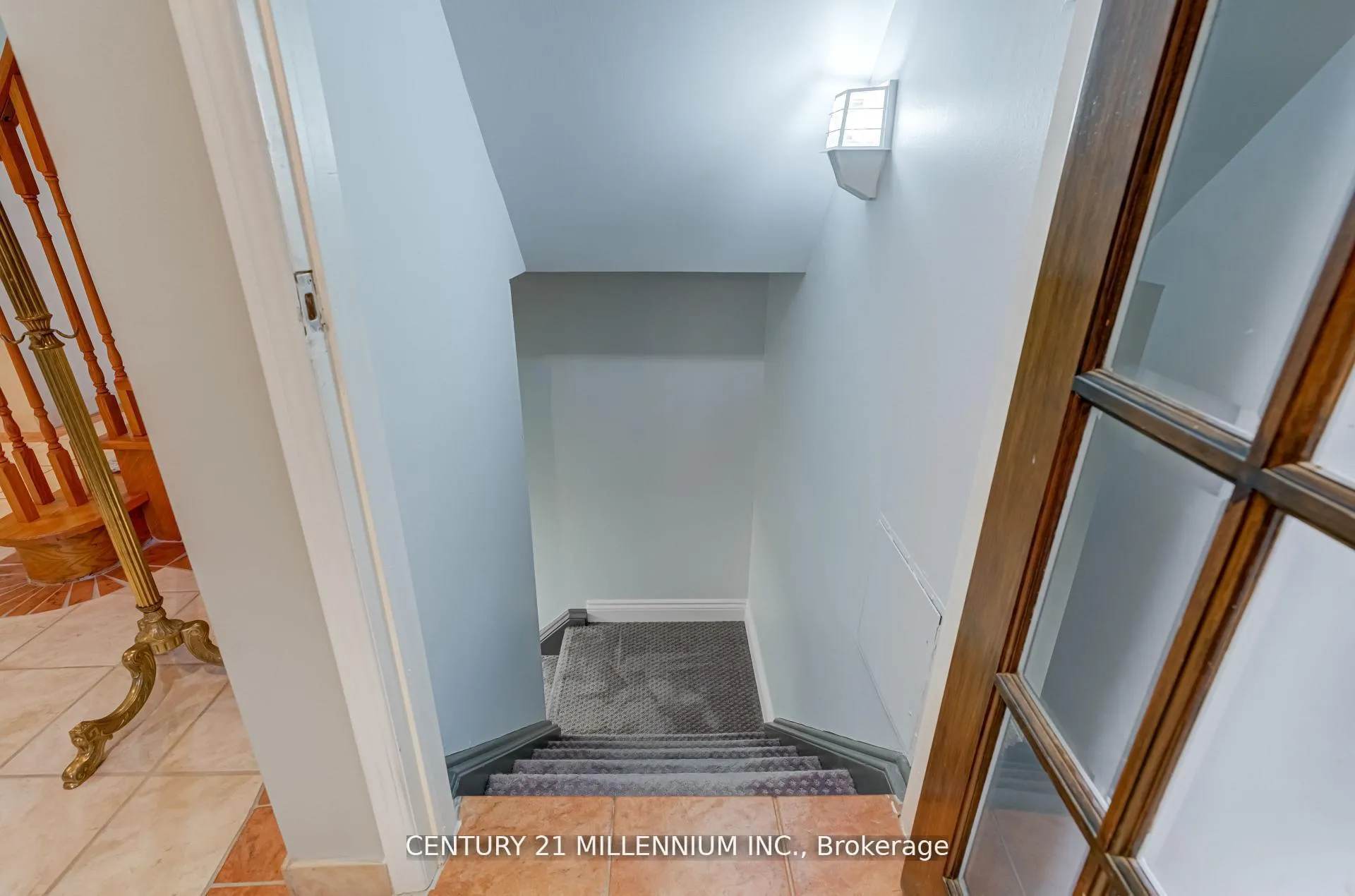 Photo 23 of 10 Phelps Drive, Brampton, Northwood Park — HOMEH