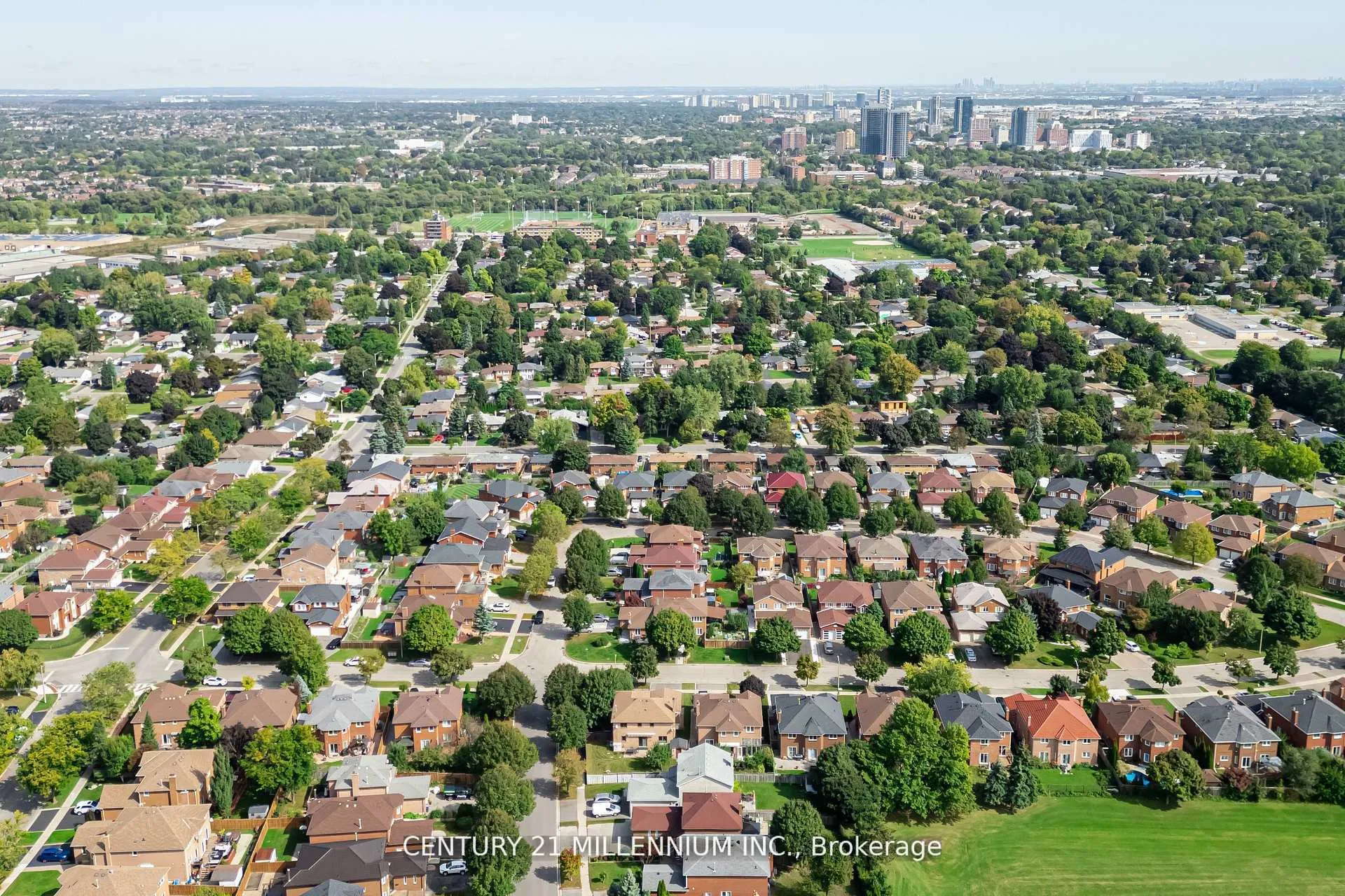 Photo 31 of 10 Phelps Drive, Brampton, Northwood Park — HOMEH