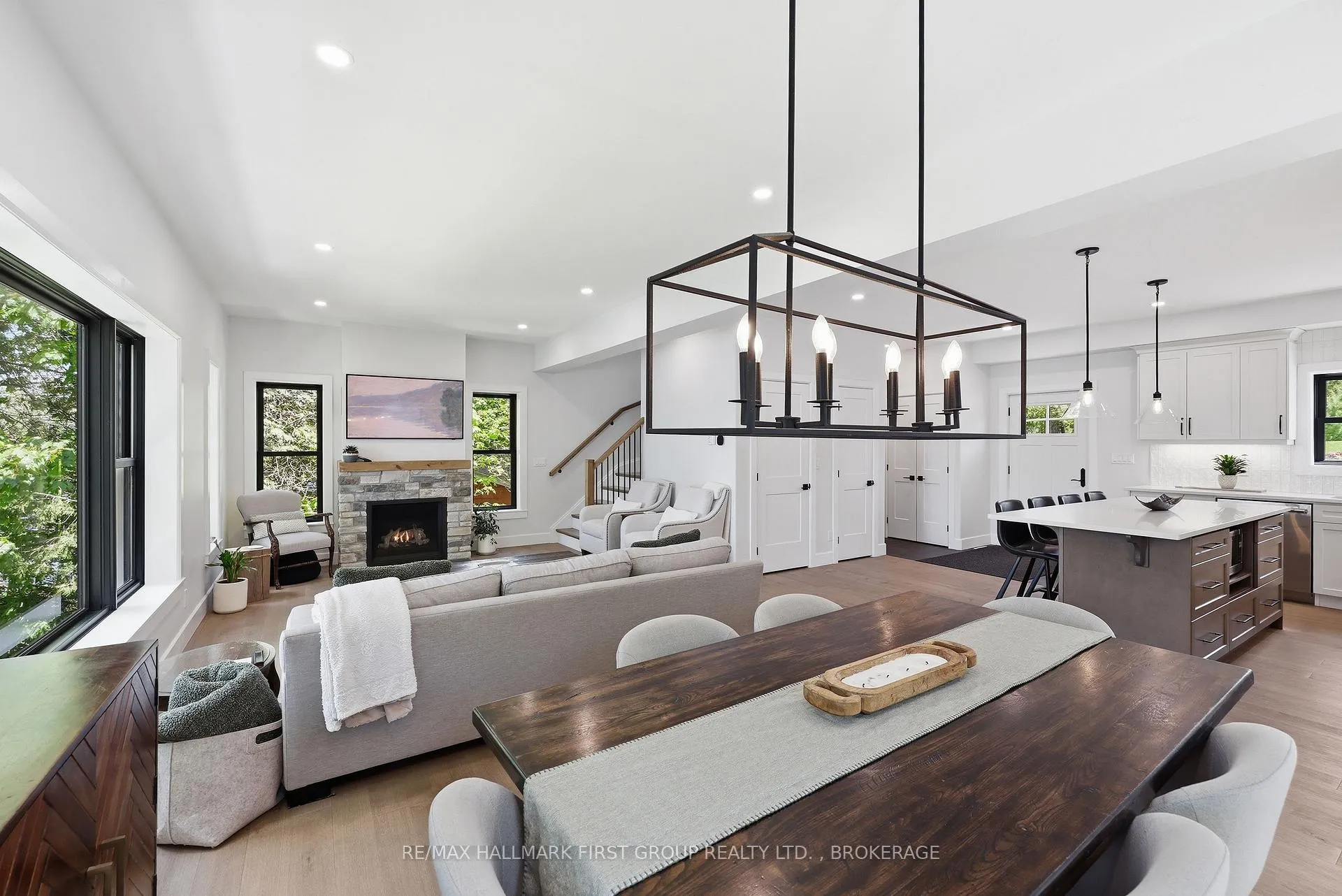 Photo 13 of 4802 Plumb Lane, Frontenac, Frontenac South — HOMEH
