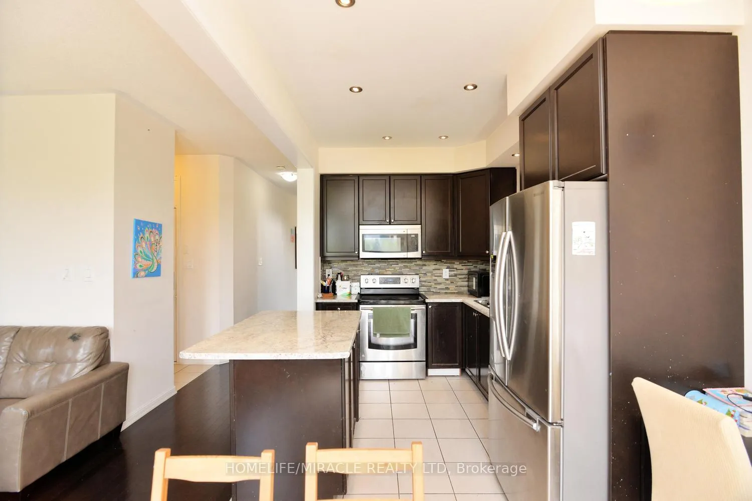 Photo 13 of 8 Robert Parkinson Drive, Brampton, Northwest Brampton — HOMEH