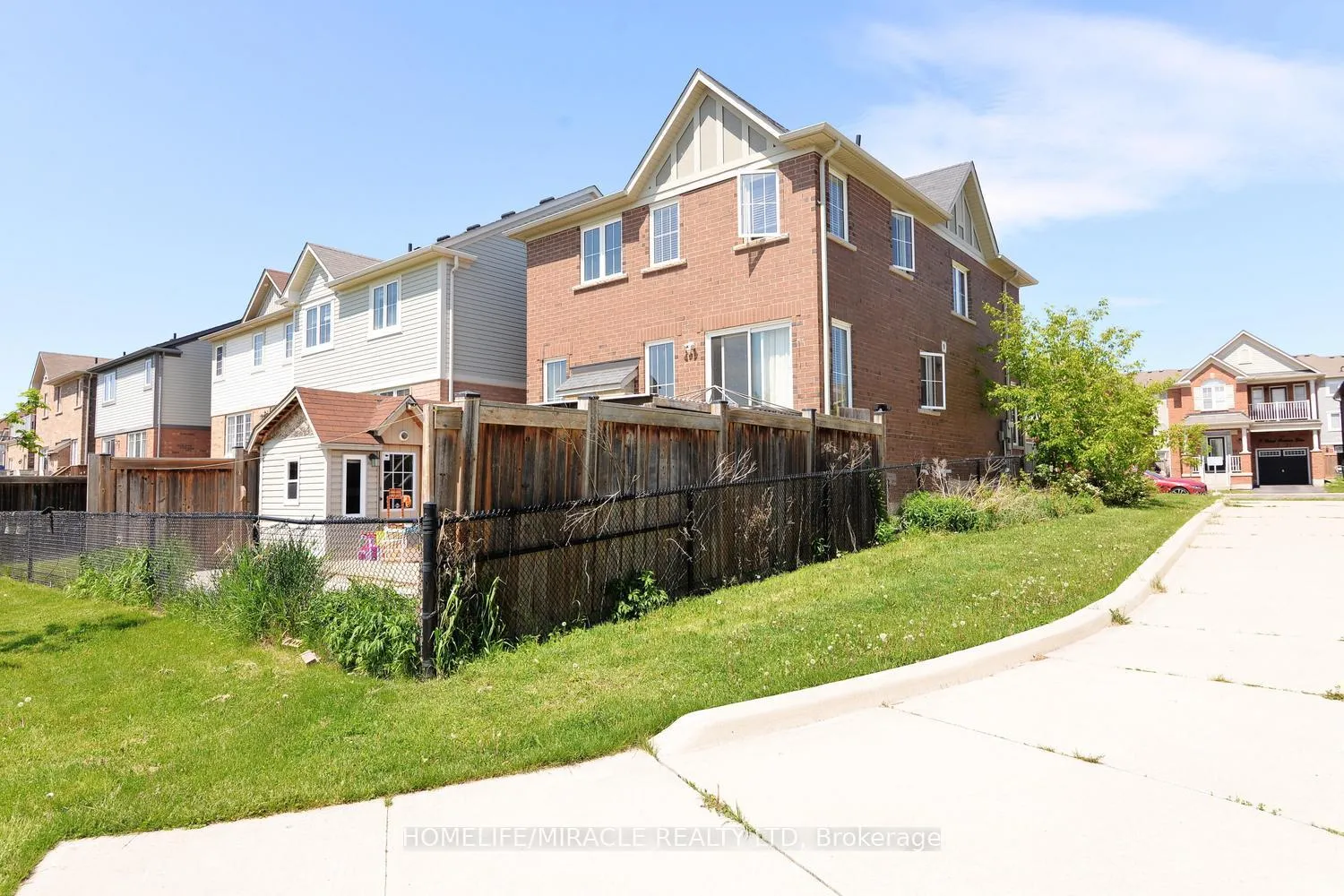 Photo 50 of 8 Robert Parkinson Drive, Brampton, Northwest Brampton — HOMEH