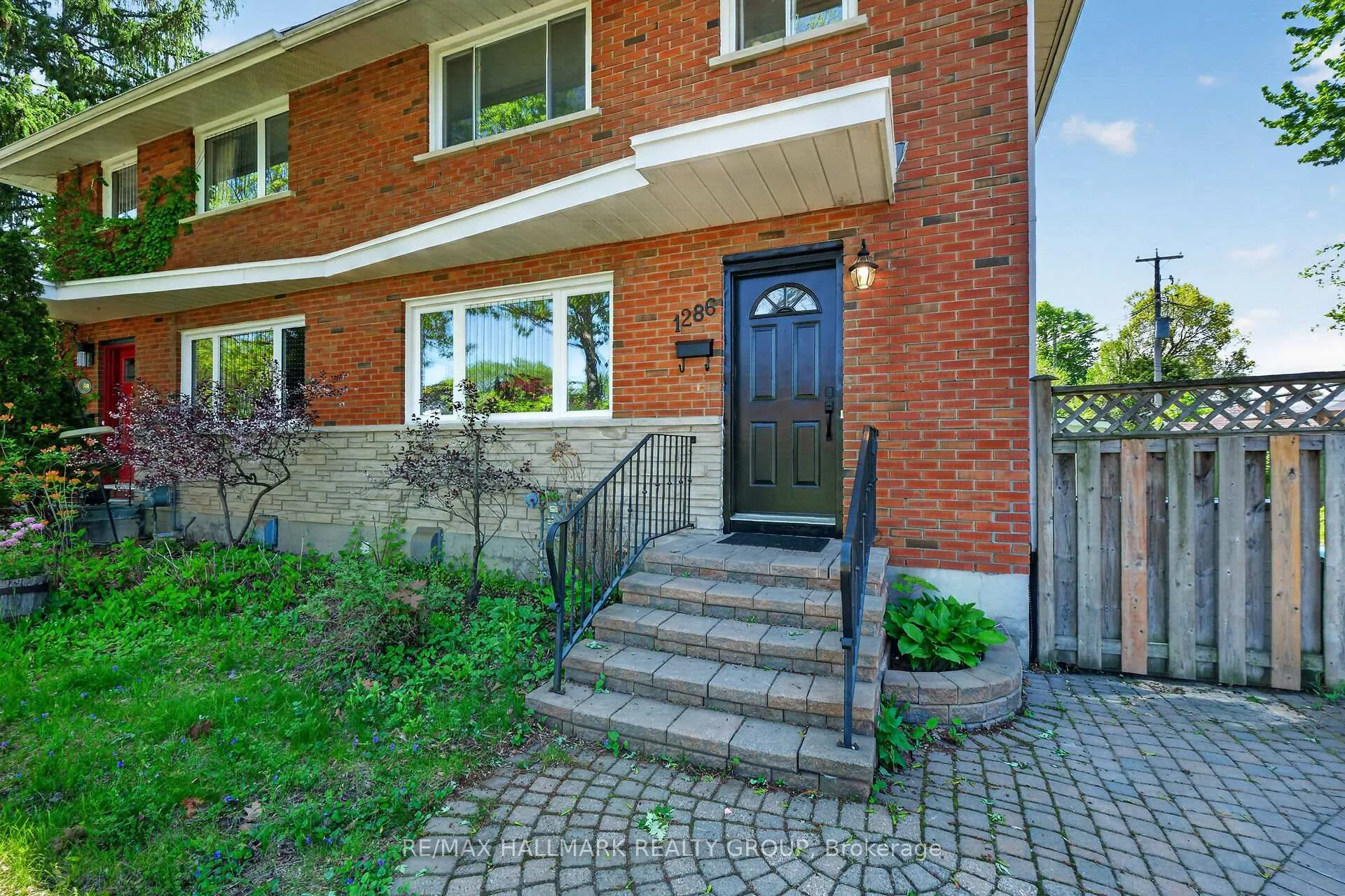 Photo 3 of 1286 Bonnie Crescent, Ottawa, Copeland Park — HOMEH