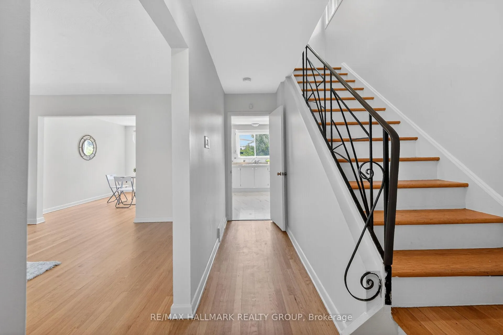 Photo 7 of 1286 Bonnie Crescent, Ottawa, Copeland Park — HOMEH