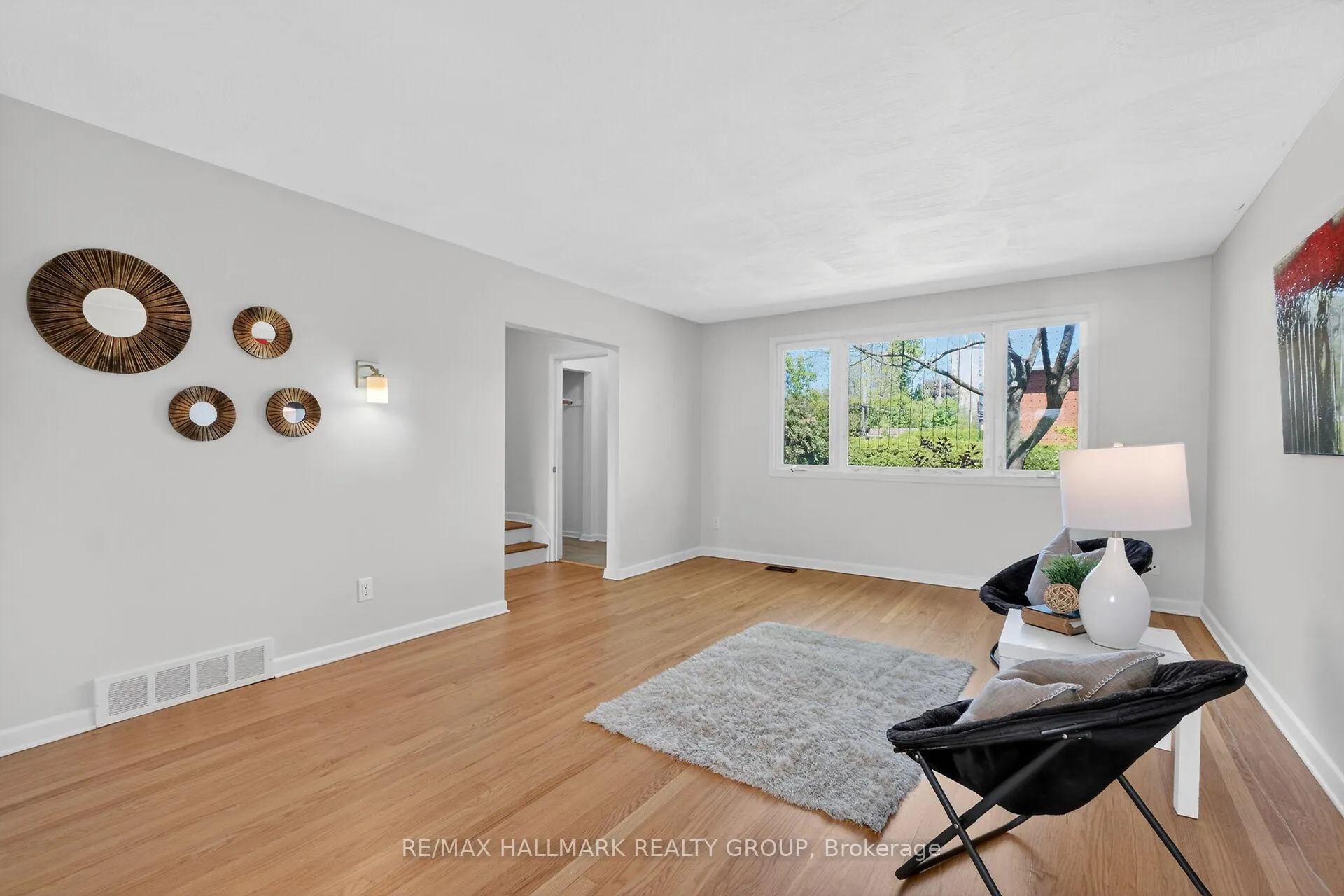 Photo 10 of 1286 Bonnie Crescent, Ottawa, Copeland Park — HOMEH