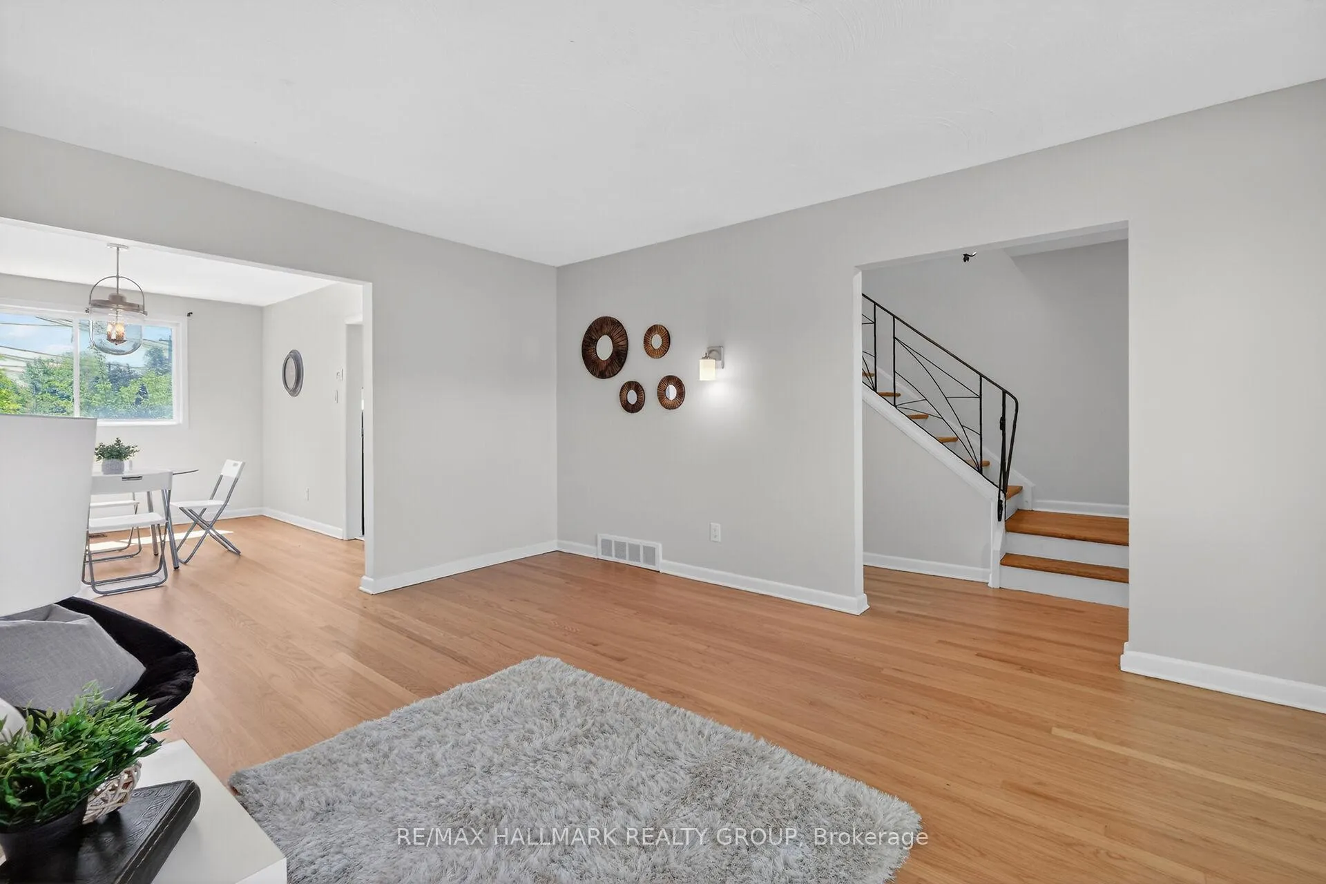Photo 12 of 1286 Bonnie Crescent, Ottawa, Copeland Park — HOMEH