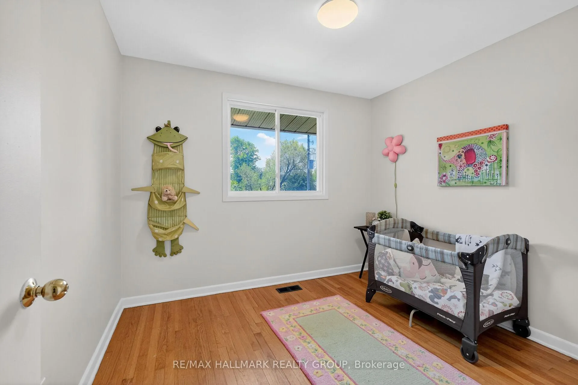 Photo 26 of 1286 Bonnie Crescent, Ottawa, Copeland Park — HOMEH