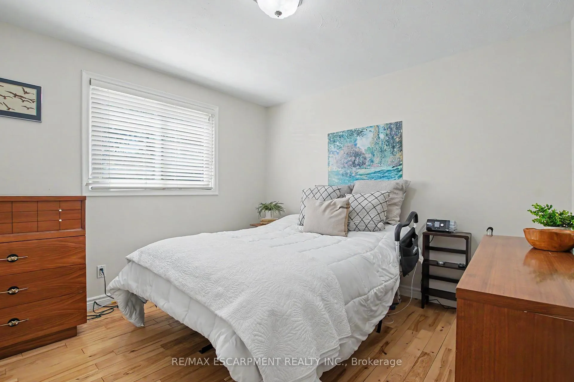 Photo 17 of 304 St Andrews Drive, Hamilton, Vincent — HOMEH