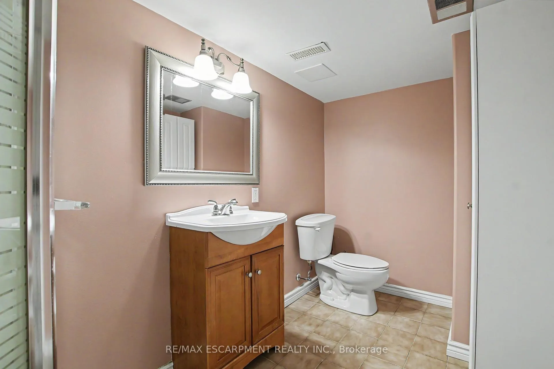 Photo 22 of 304 St Andrews Drive, Hamilton, Vincent — HOMEH