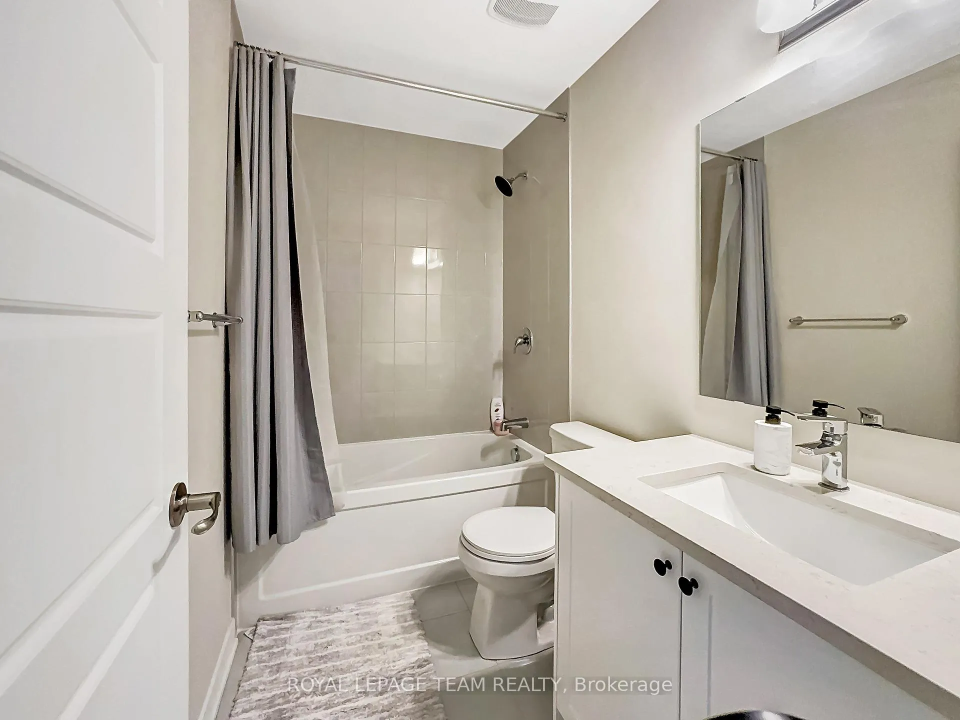 Photo 18 of 218 Lillian Freiman Private, Ottawa, Barrhaven - Half Moon Bay — HOMEH