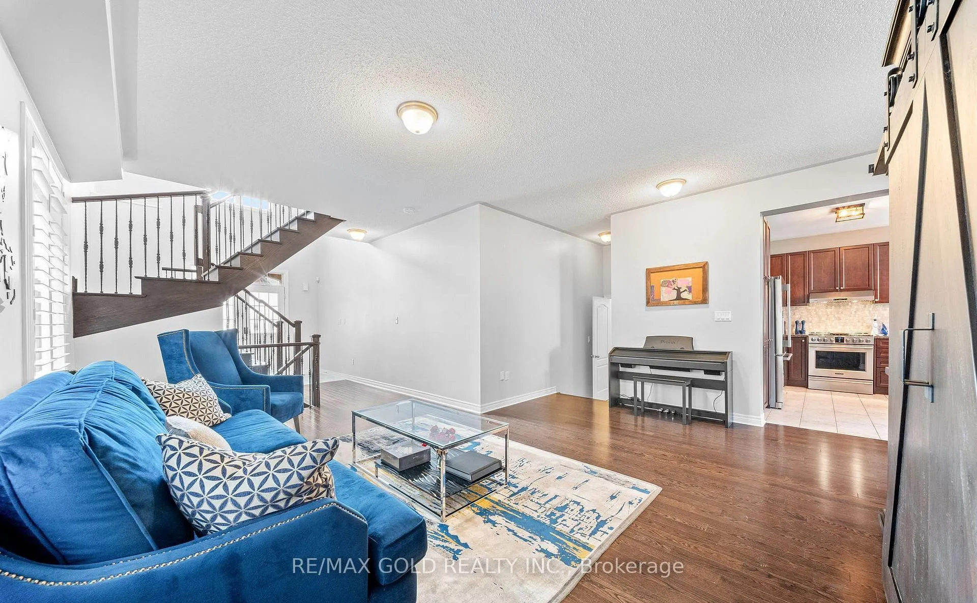 Photo 10 of 9 Fringetree Road, Brampton, Sandringham-Wellington North — HOMEH
