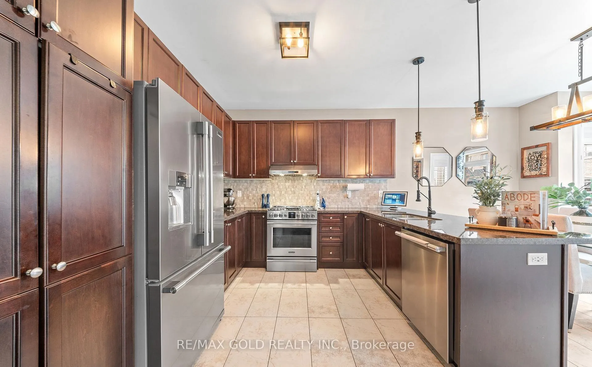 Photo 11 of 9 Fringetree Road, Brampton, Sandringham-Wellington North — HOMEH