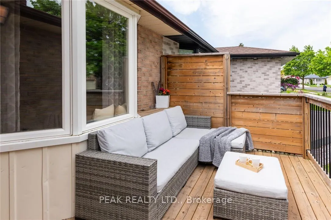 Photo 3 of 11 Wendy Crescent, Kitchener — HOMEH