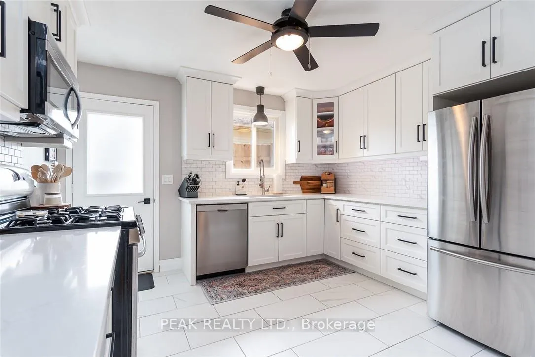 Photo 11 of 11 Wendy Crescent, Kitchener — HOMEH