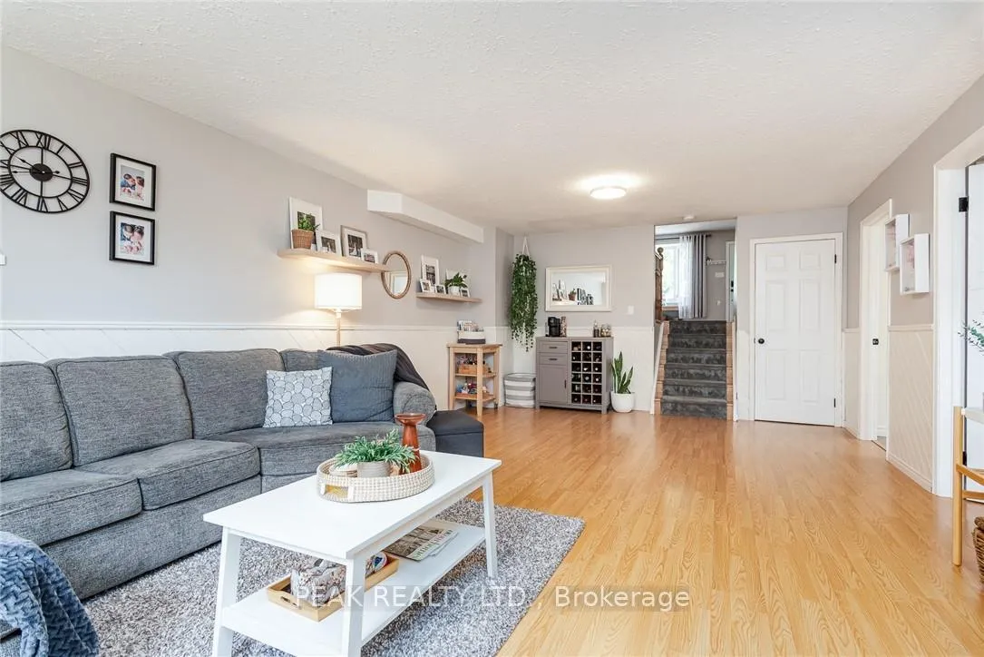 Photo 20 of 11 Wendy Crescent, Kitchener — HOMEH