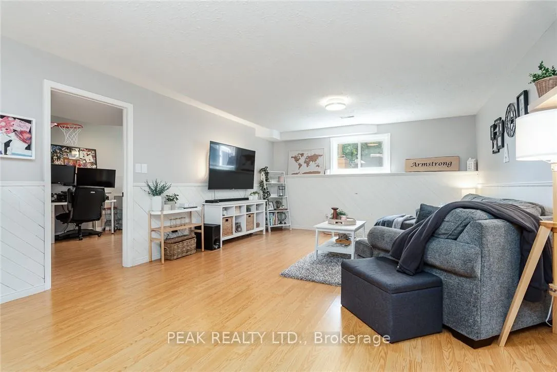 Photo 22 of 11 Wendy Crescent, Kitchener — HOMEH