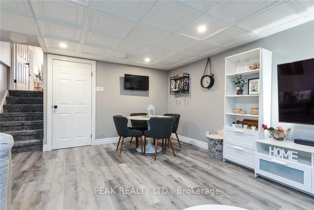 Photo 30 of 11 Wendy Crescent, Kitchener — HOMEH