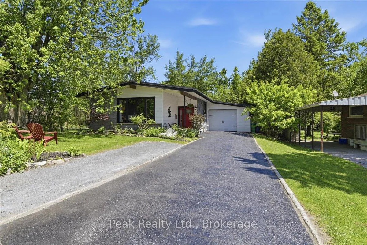 Photo 5 of 1344 Royal Drive, Peterborough, Northcrest Ward 5 — HOMEH